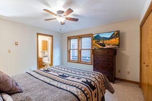 Alquiler Vacacional -  Rustic Retreat In Town with pool & hot tub 