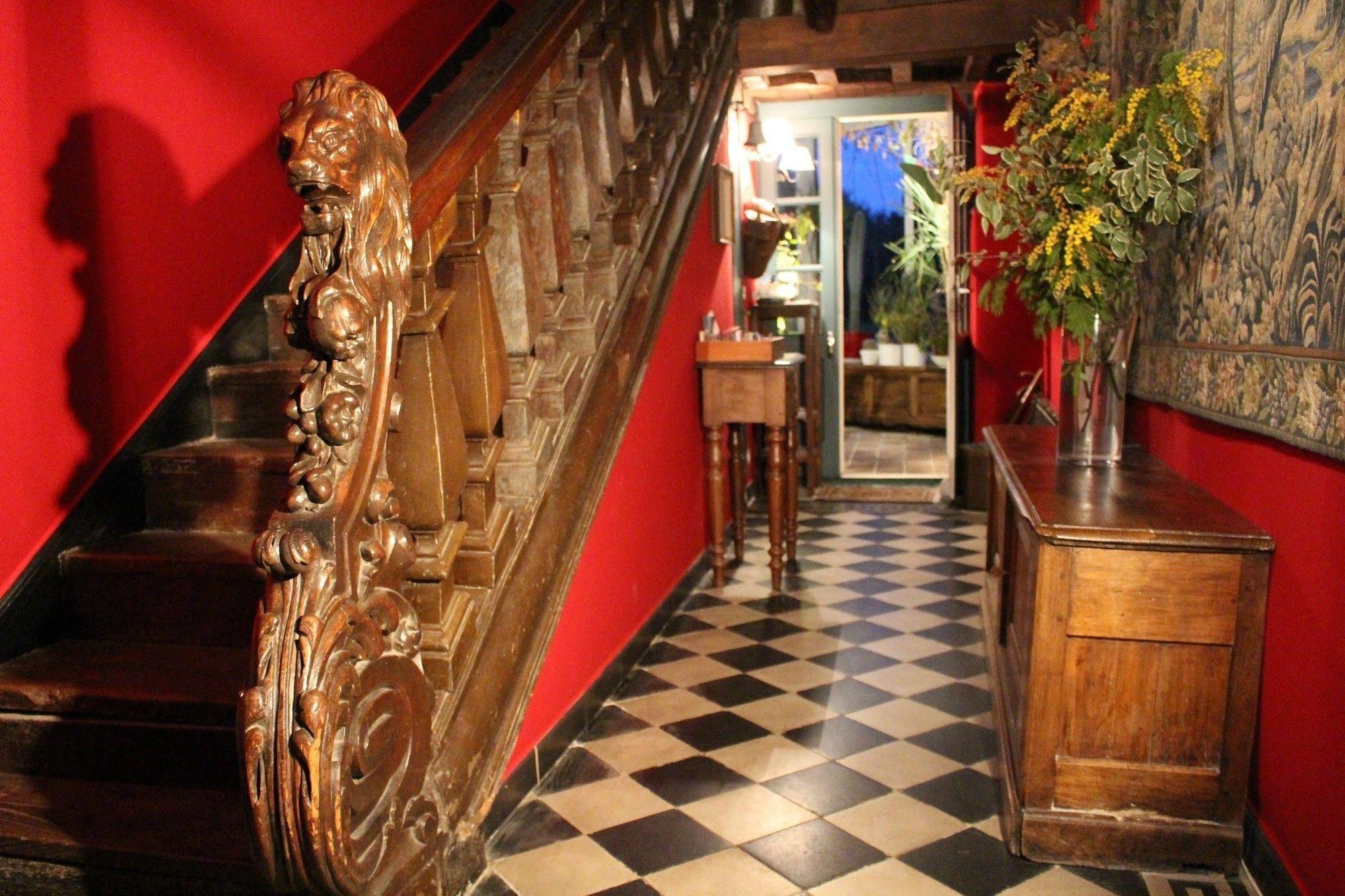 Vista Lobby Manoir de la Baronnie