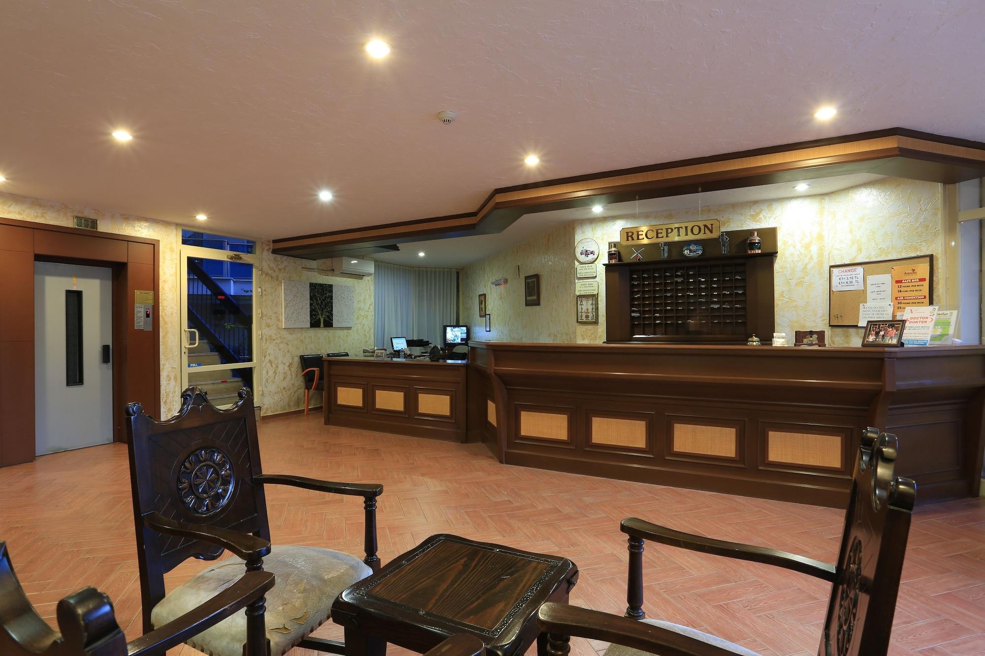 Vista Lobby Club Amaris Apartment