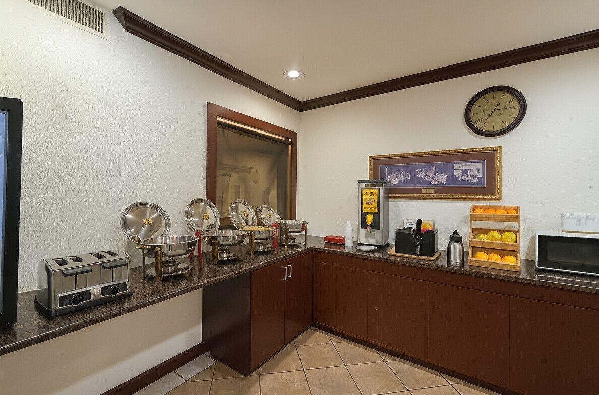 Restaurant Ramada by Wyndham Davenport Orlando South