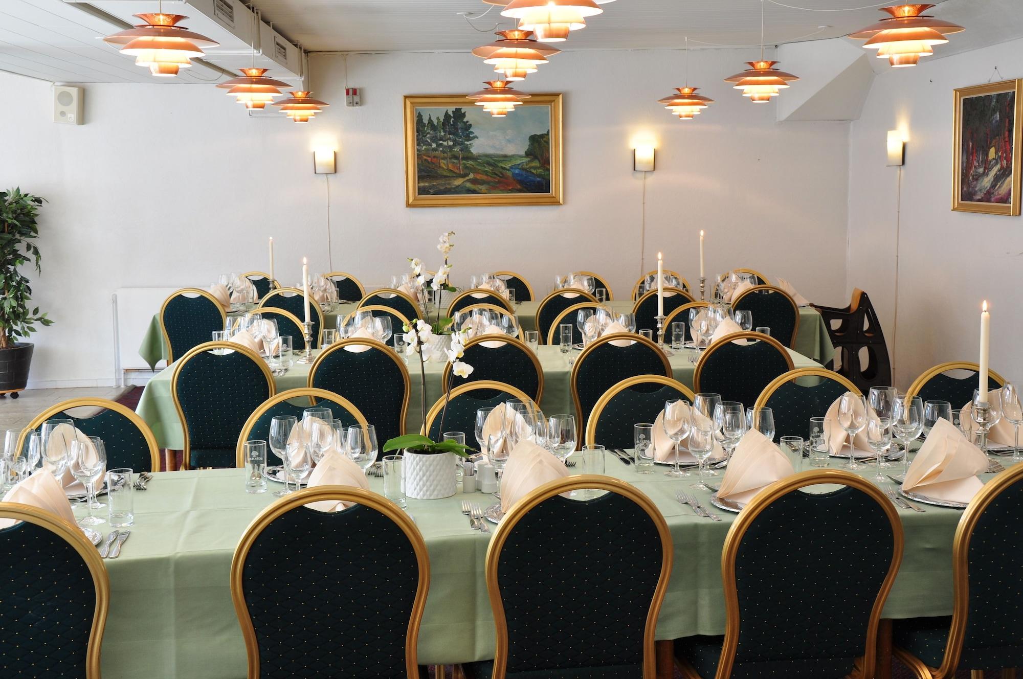 Salón de Baile Vildbjerg Hotel