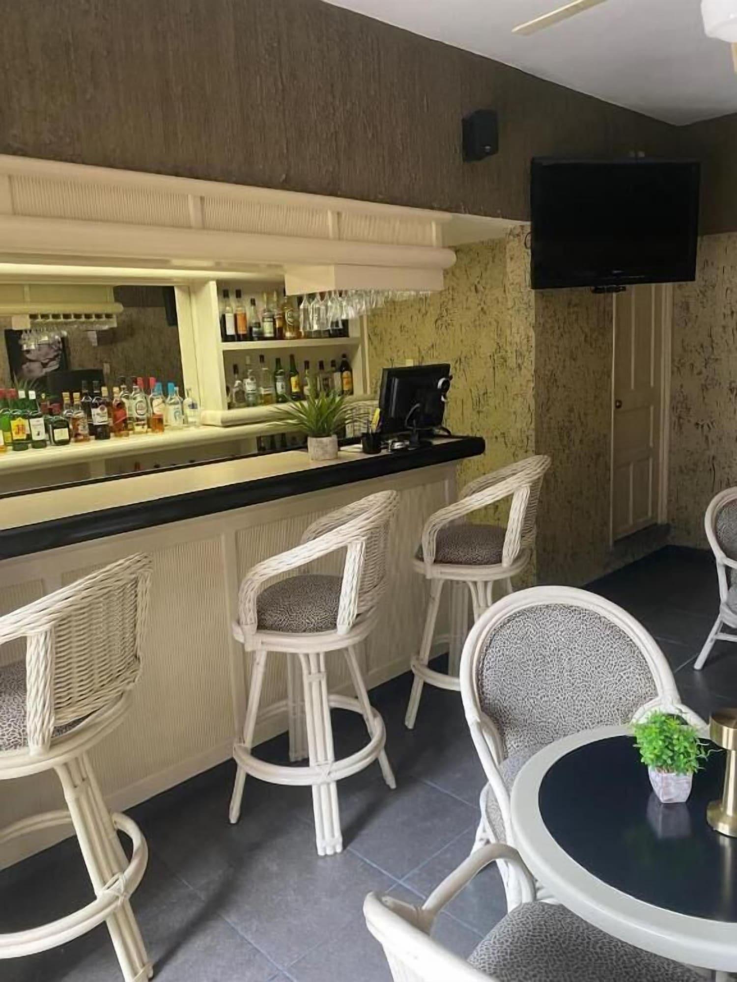 Bar/Salón Hotel Casa Layun
