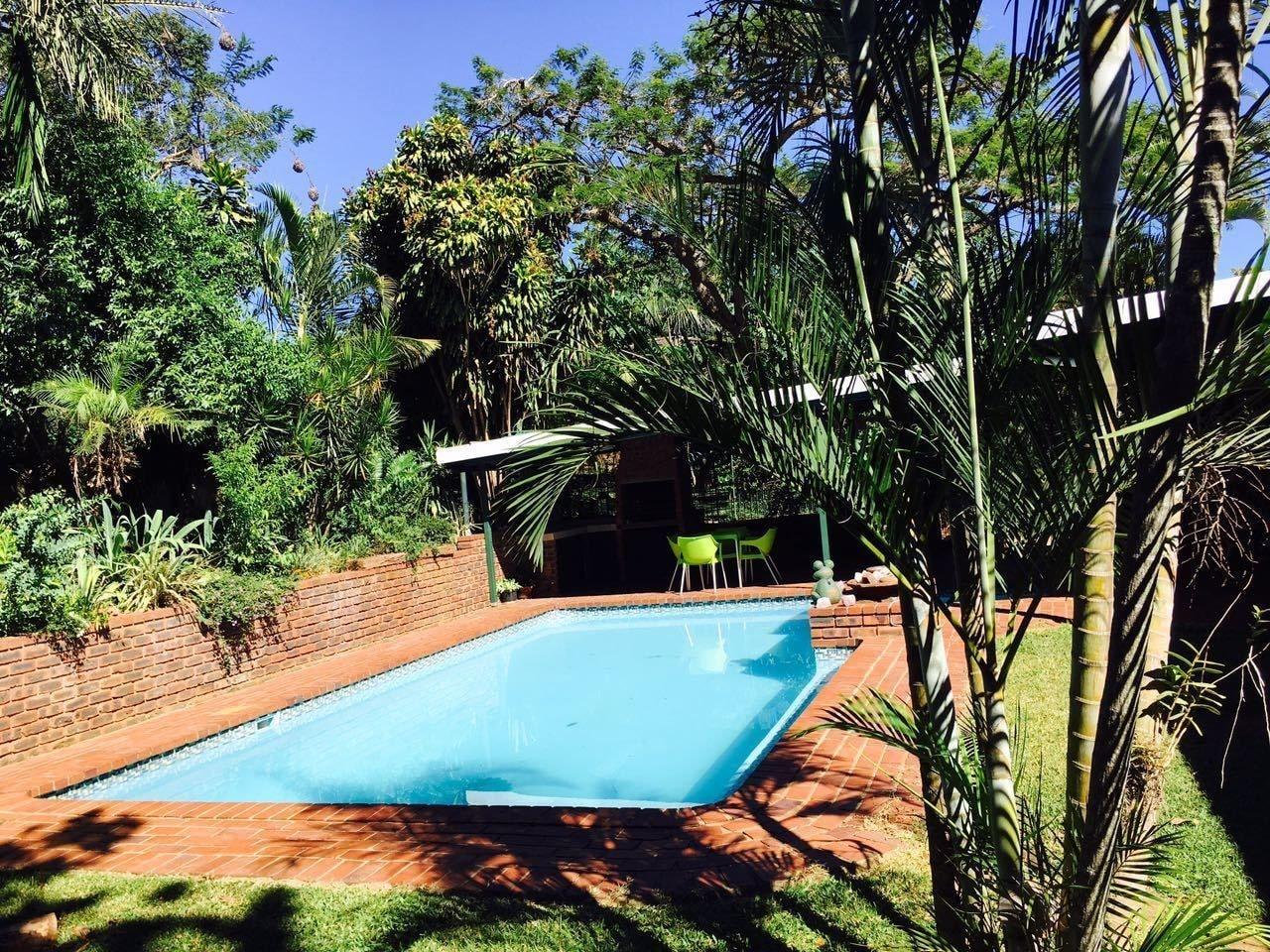Varios Lincoln Cottages