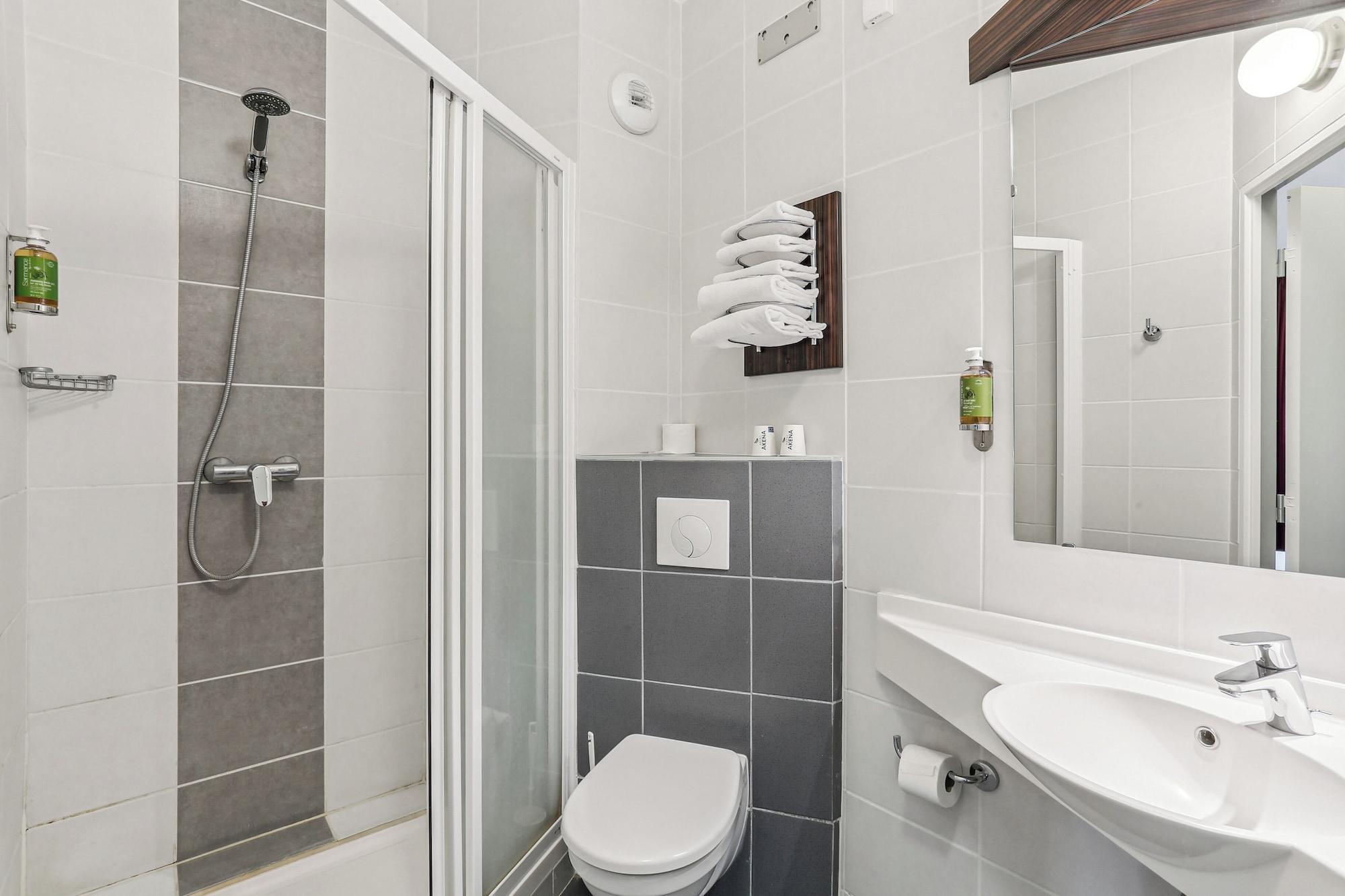 Equipamiento de Habitación Hotel AKENA La Ferté Bernard