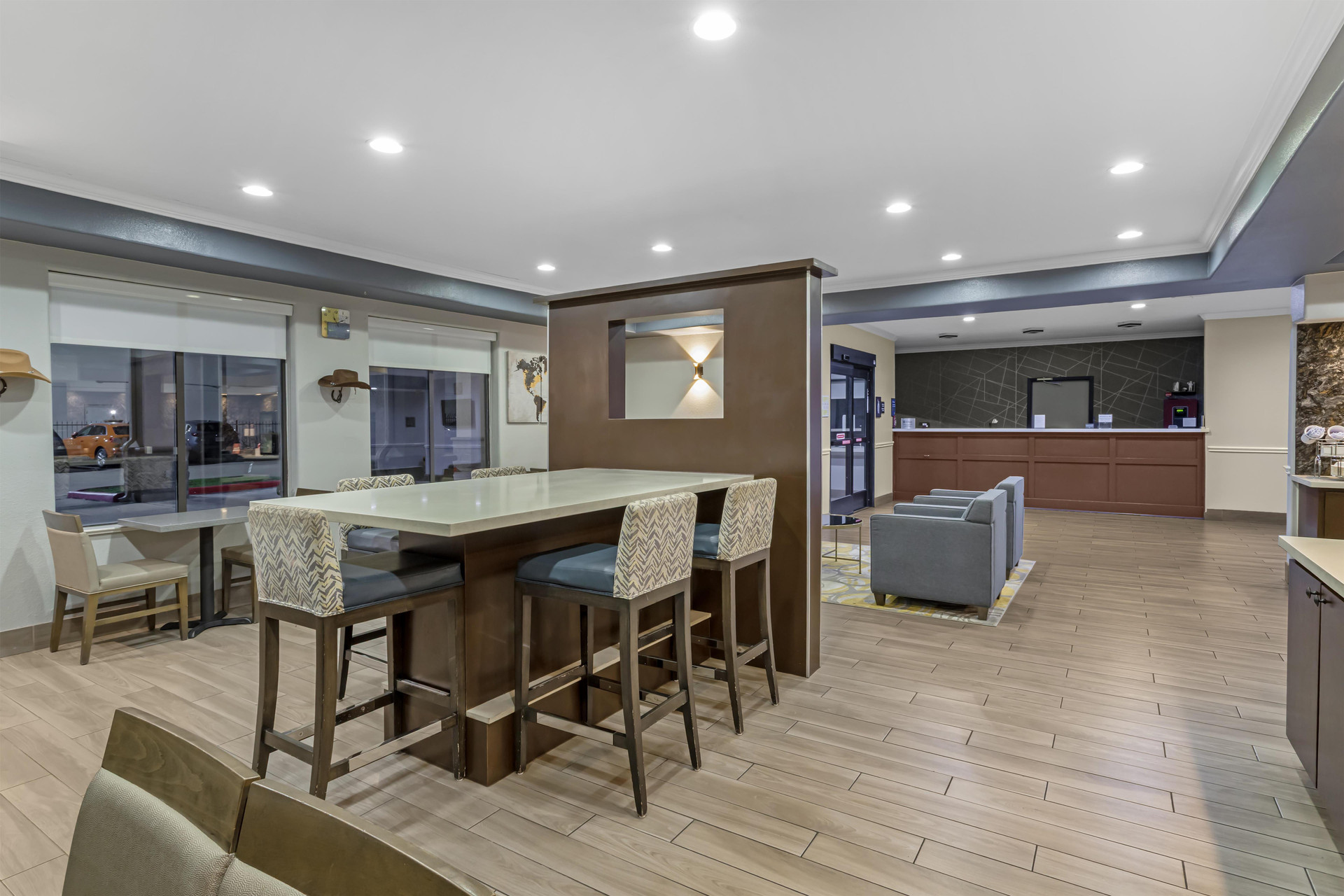 Vista Lobby Best Western Plus North Houston Inn & Suites