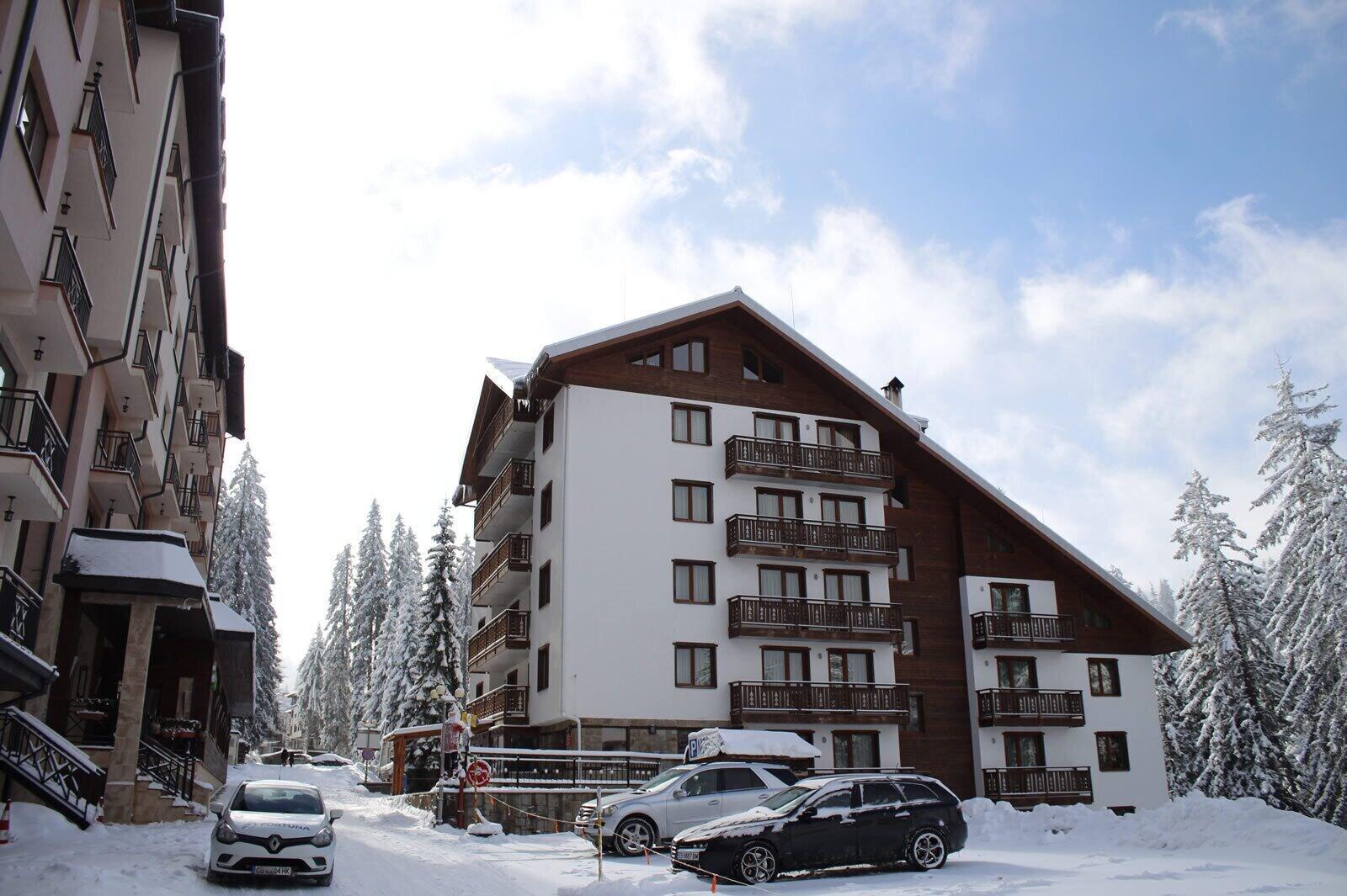 Vista Exterior Nevada Aparthotel