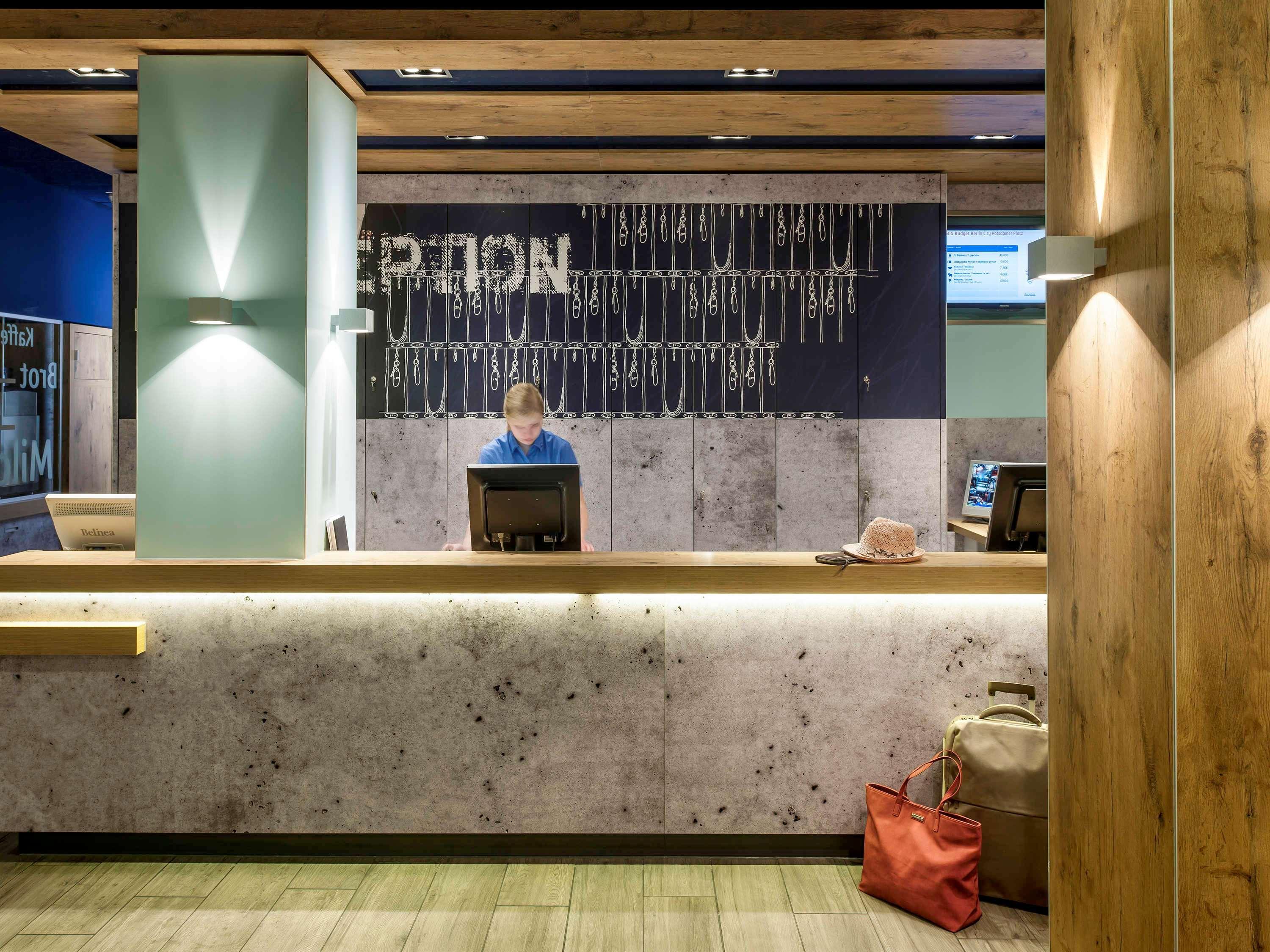 Vista Exterior ibis budget Divinopolis