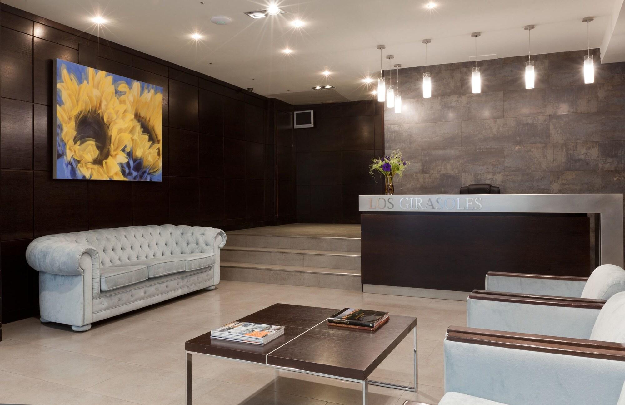 Varios Hotel Los Girasoles I