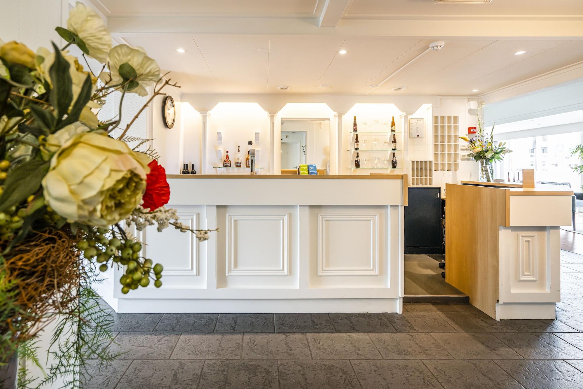Bar/Salón Hotel Hulst