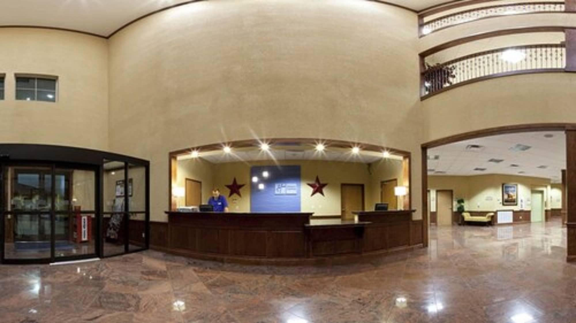 Vista Lobby Holiday Inn Express Salado-Belton by IHG