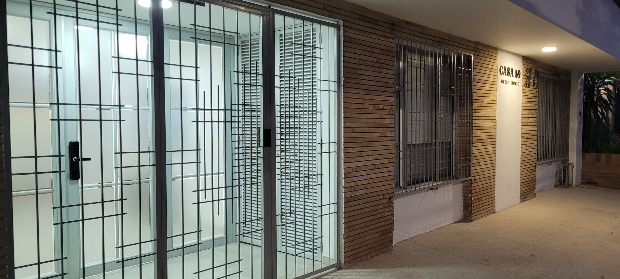 Varios Casa 59 Guest House