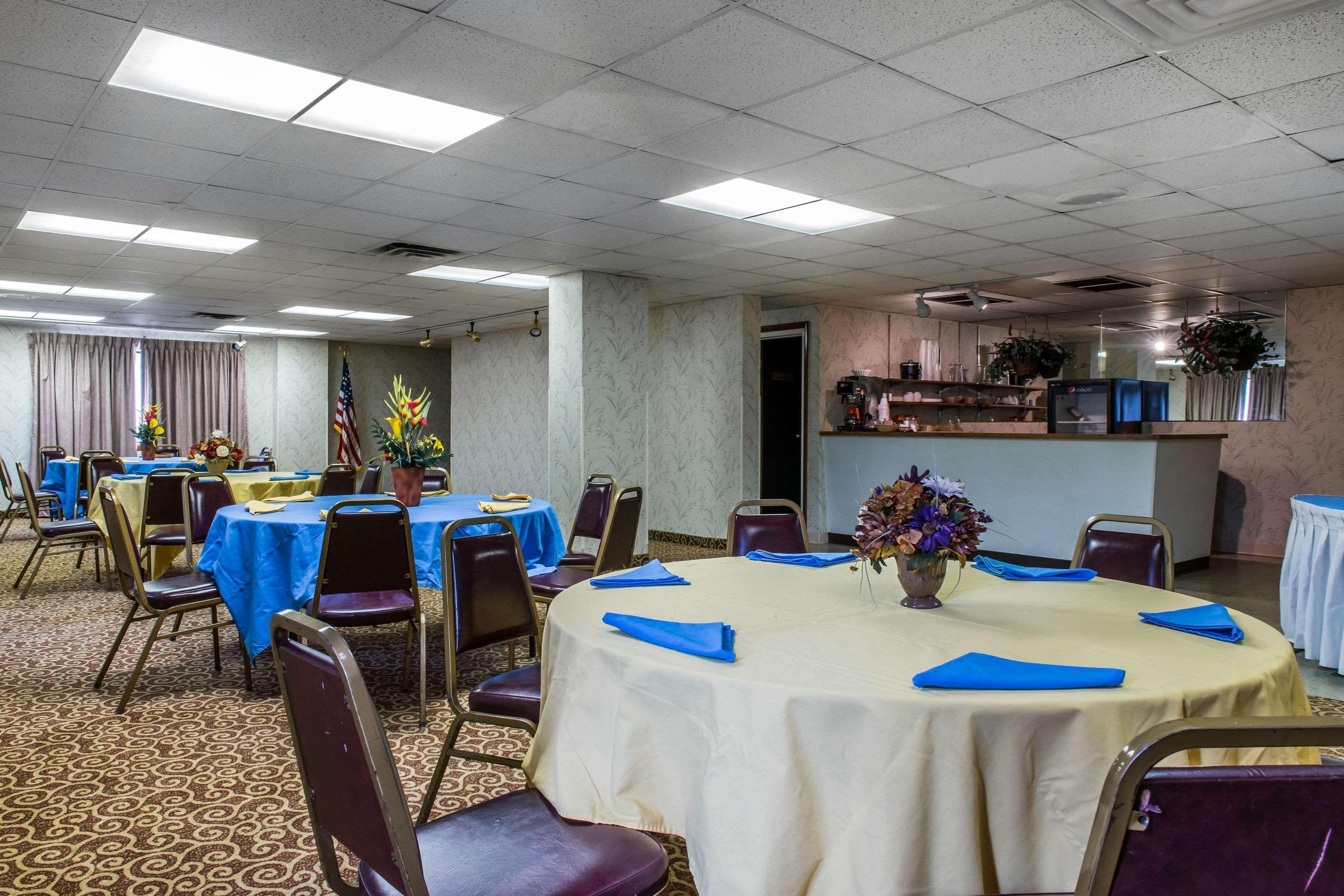 Centro de Negocios Quality Inn & Suites Fairview - Erie
