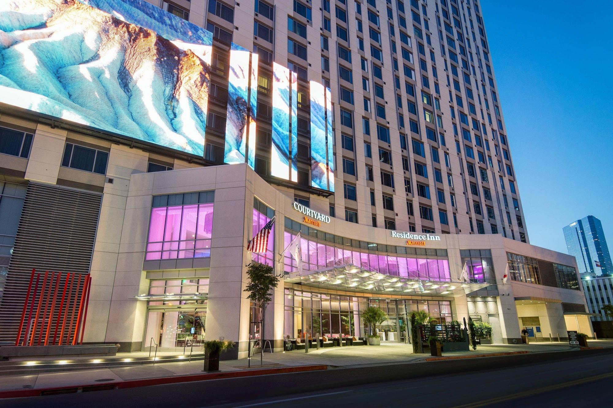 Vista Exterior Residence Inn Los Angeles L.A. LIVE