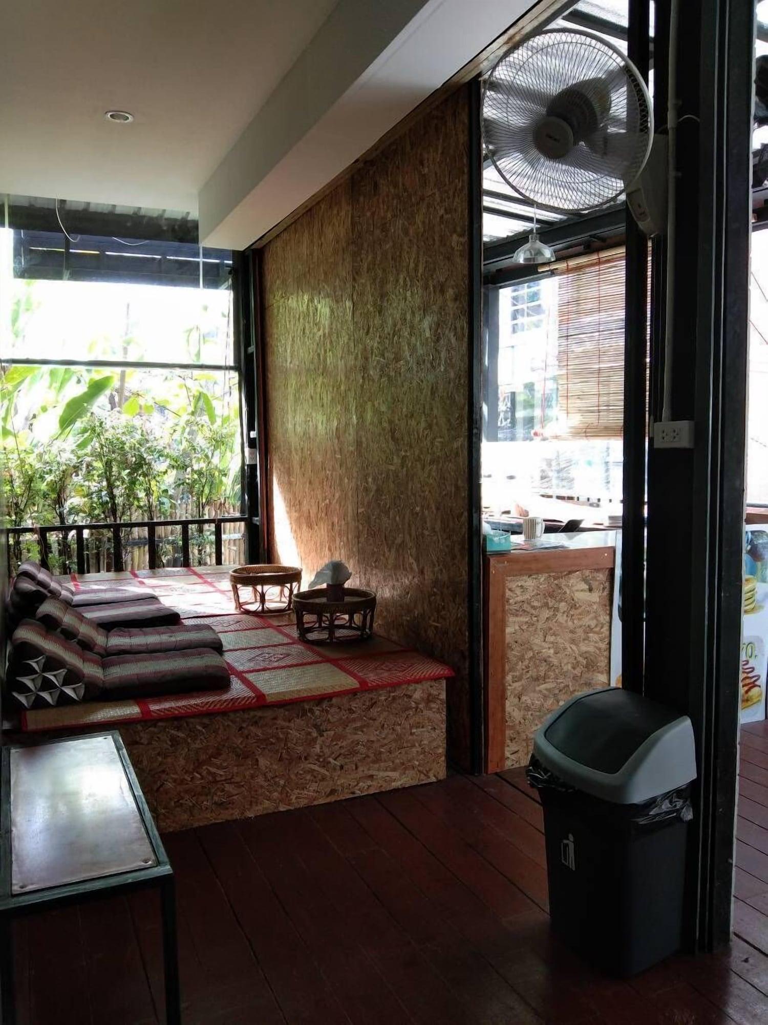 Vista Lobby Decho Hostel