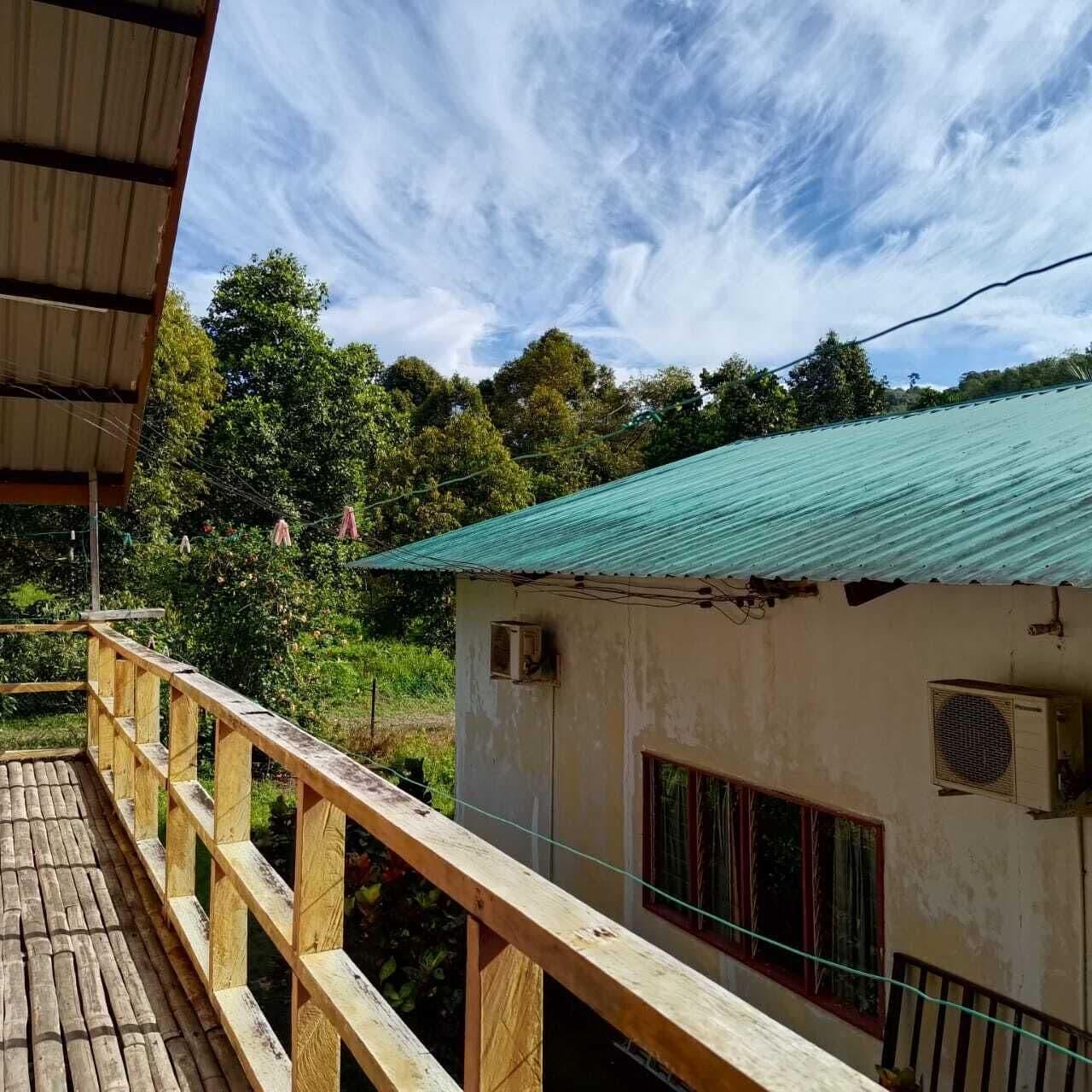 Vista Exterior Kinabalu Poring Vacation Lodge - Hostel