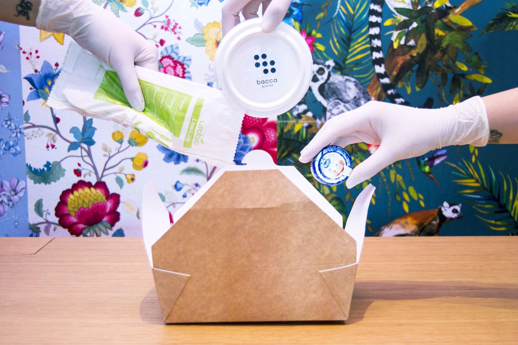 Bar/Salón Hotel Holiday La Marca