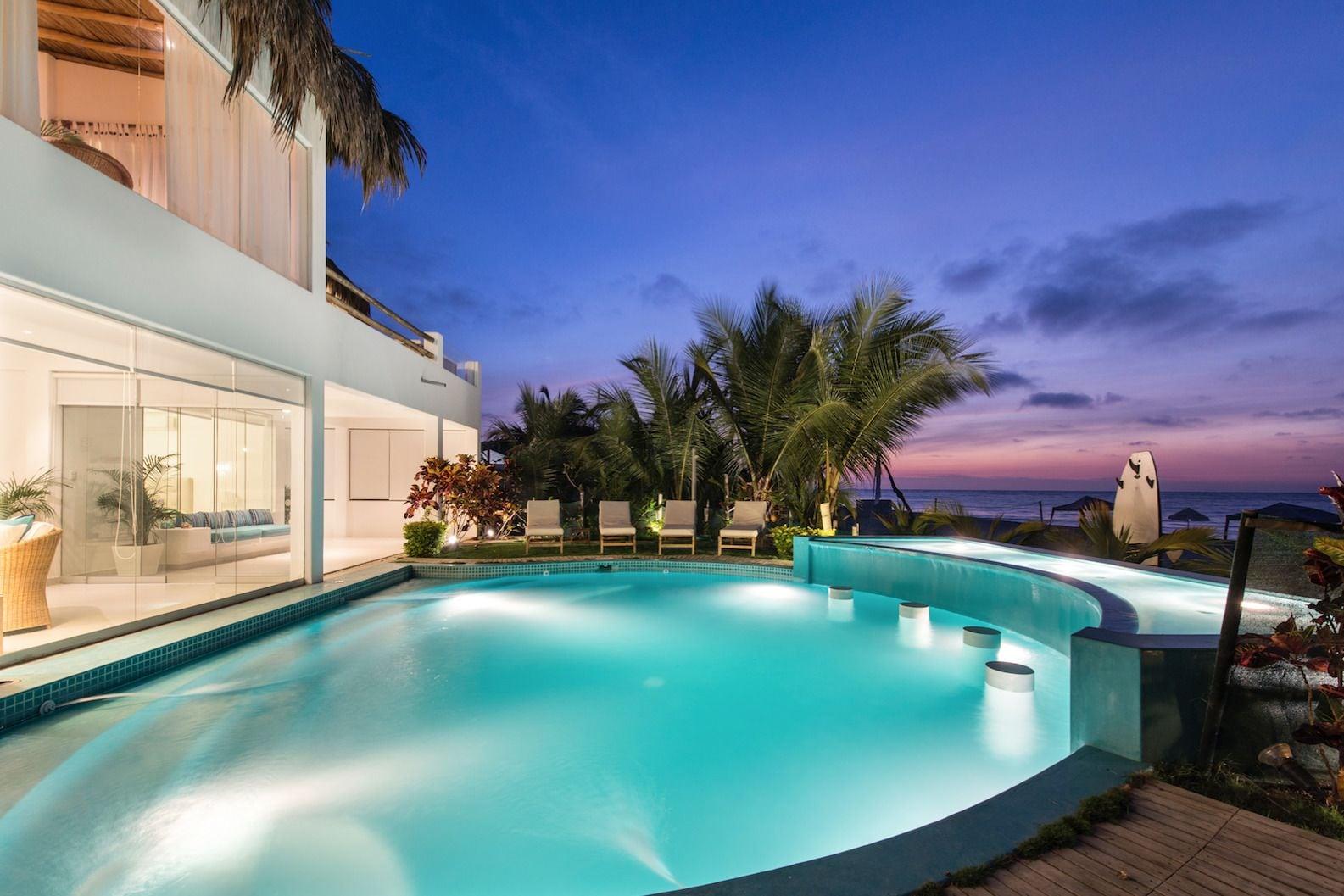 Varios Qalma Punta Sal