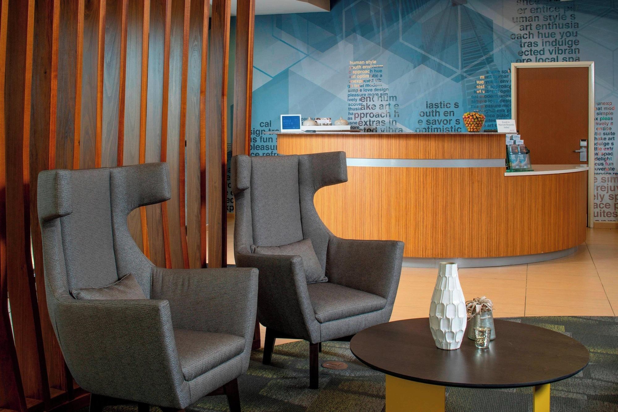 Vista Lobby SpringHill Suites by Marriott St. Louis Airport/Earth City