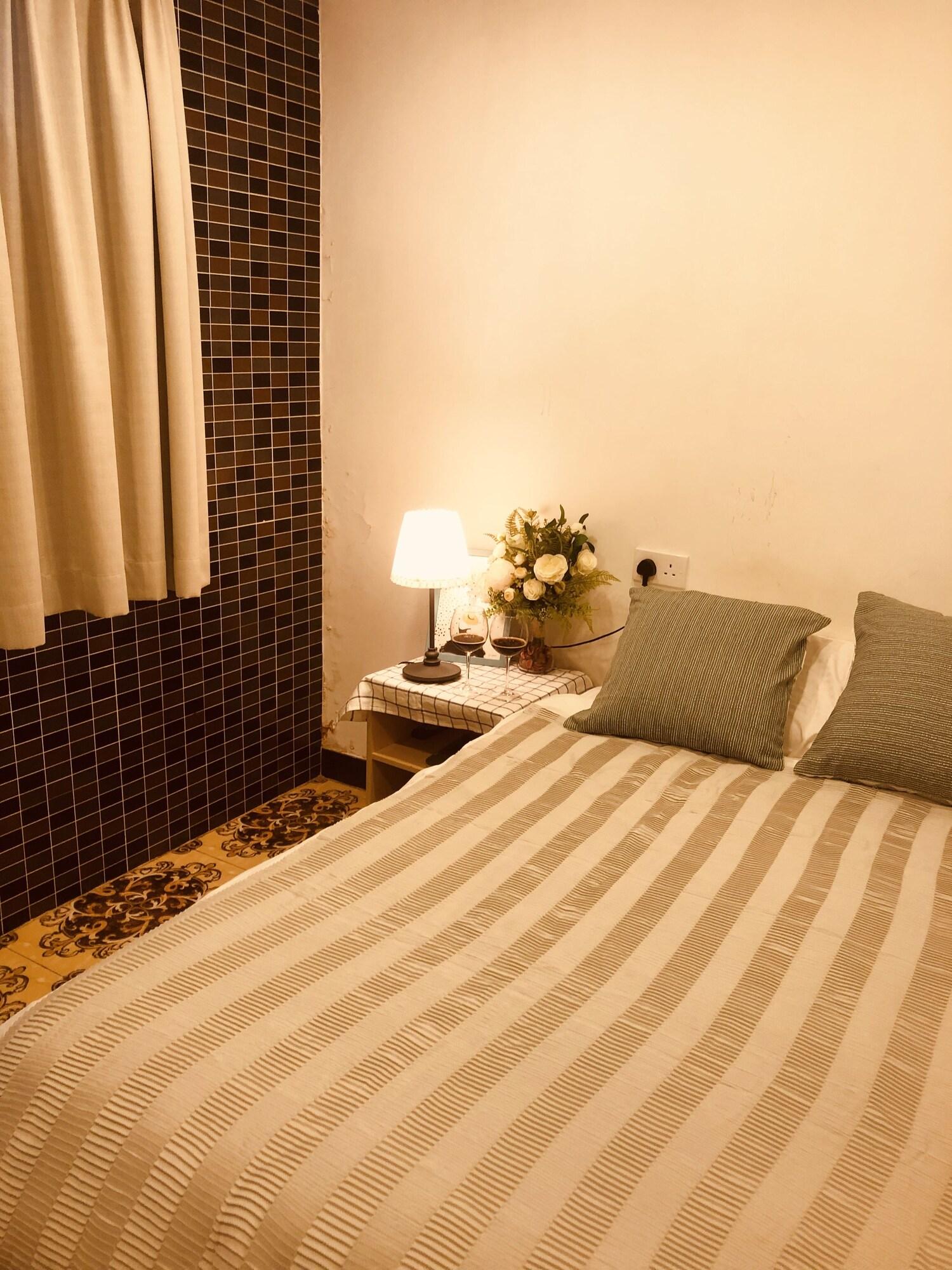 Varios Tong Luo Wan Hostel