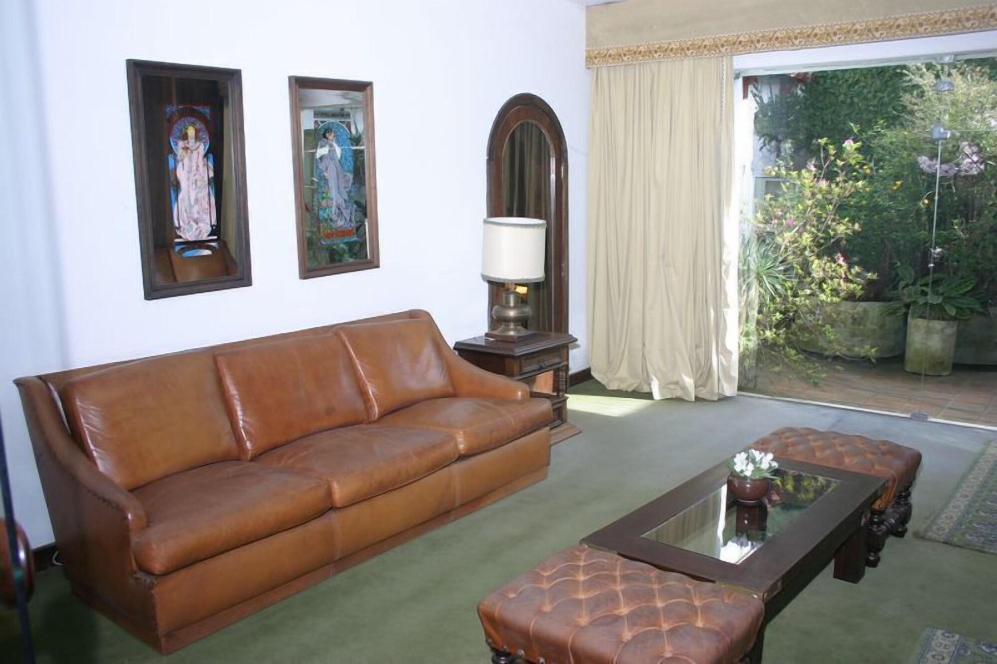 Vista Lobby Villa Blanca Hotel