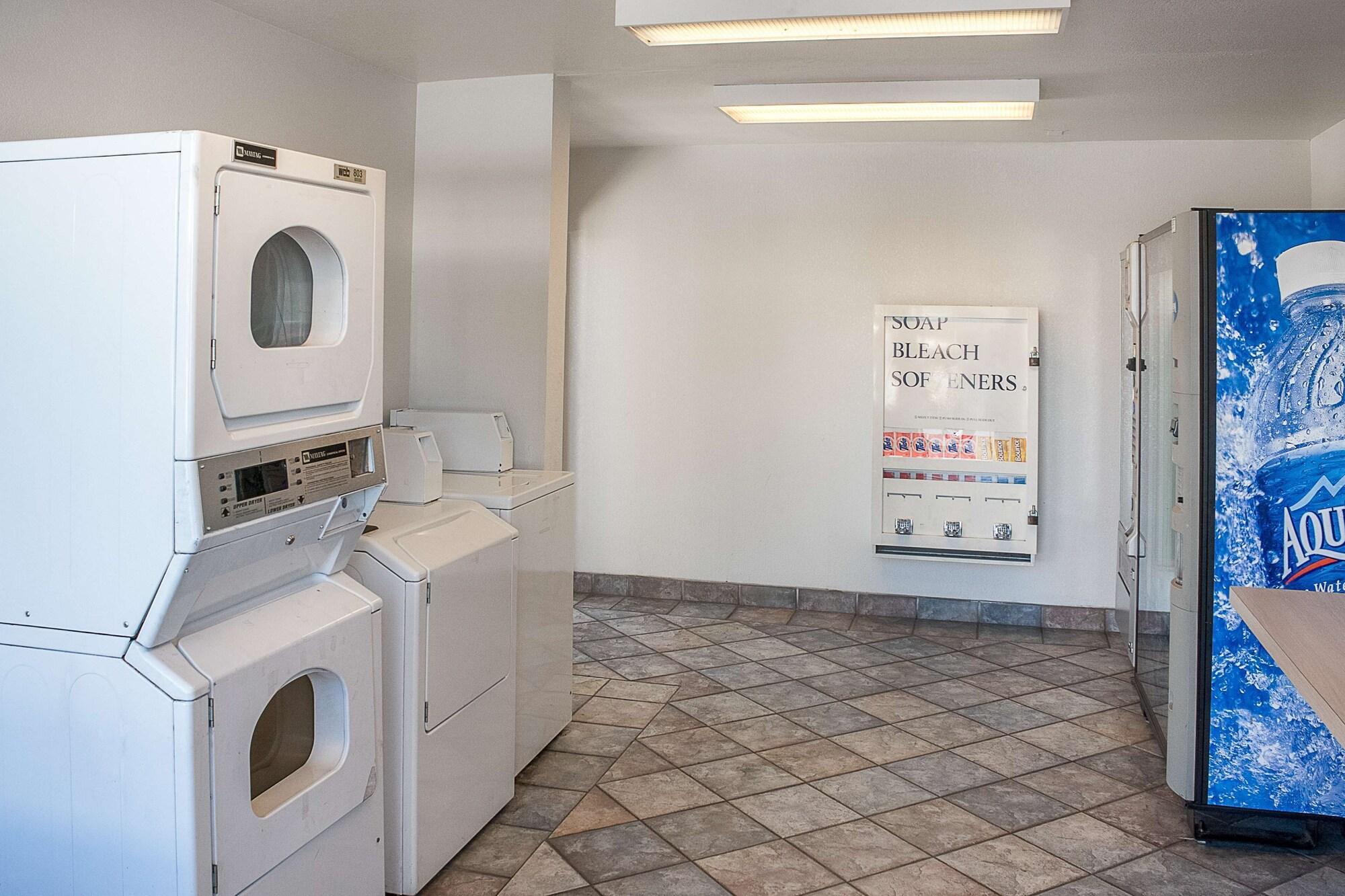 Instalaciones Recreativas Motel 6 Ukiah, CA