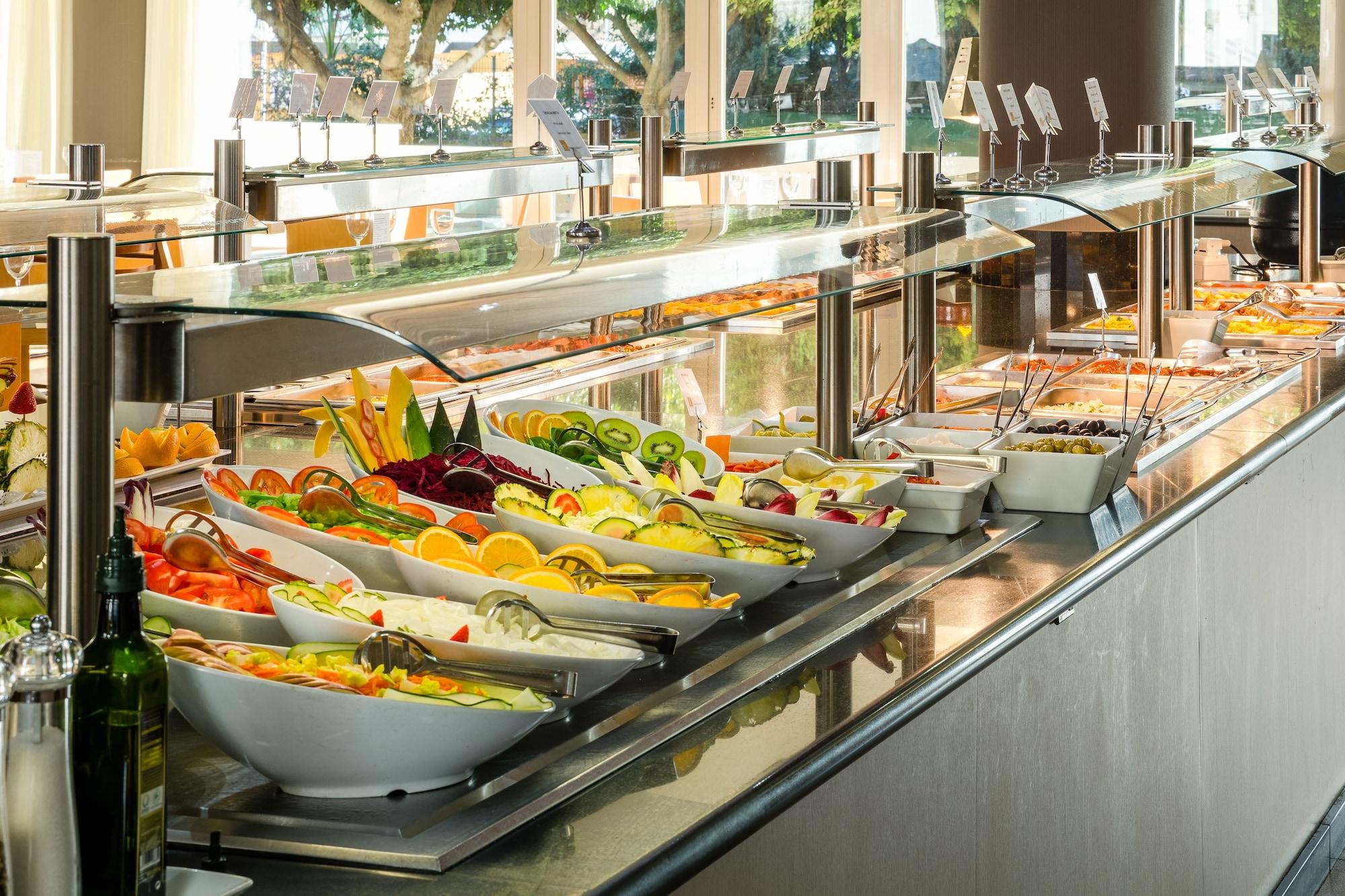 Restaurant BQ Andalucia Beach Hotel