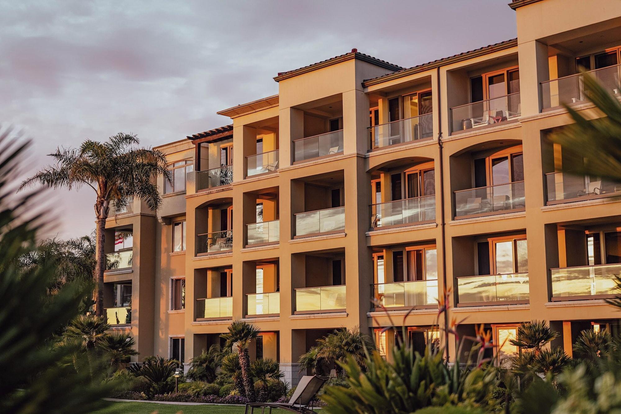 Vista Exterior Dolphin Bay Resort & Spa