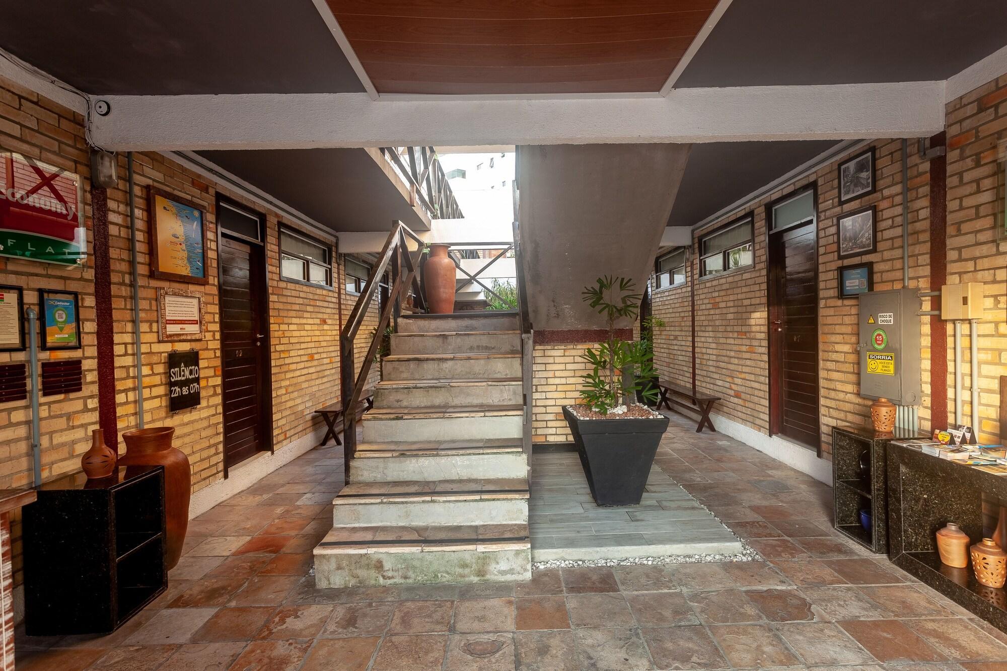 Vista Lobby Economy Flat