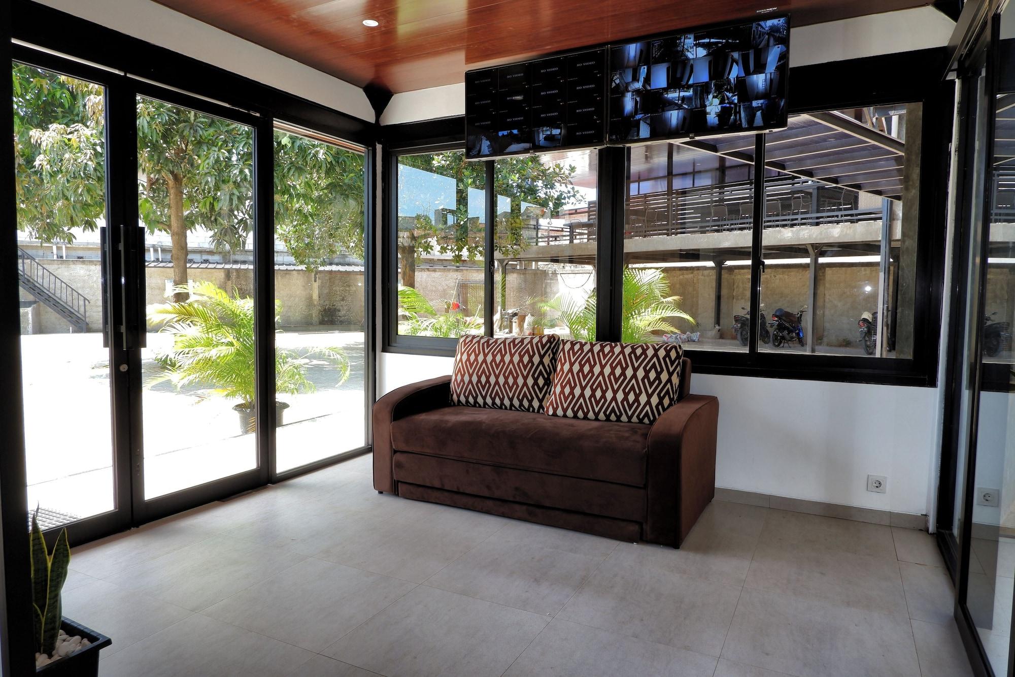 Vista Lobby Guest House 555 NKI