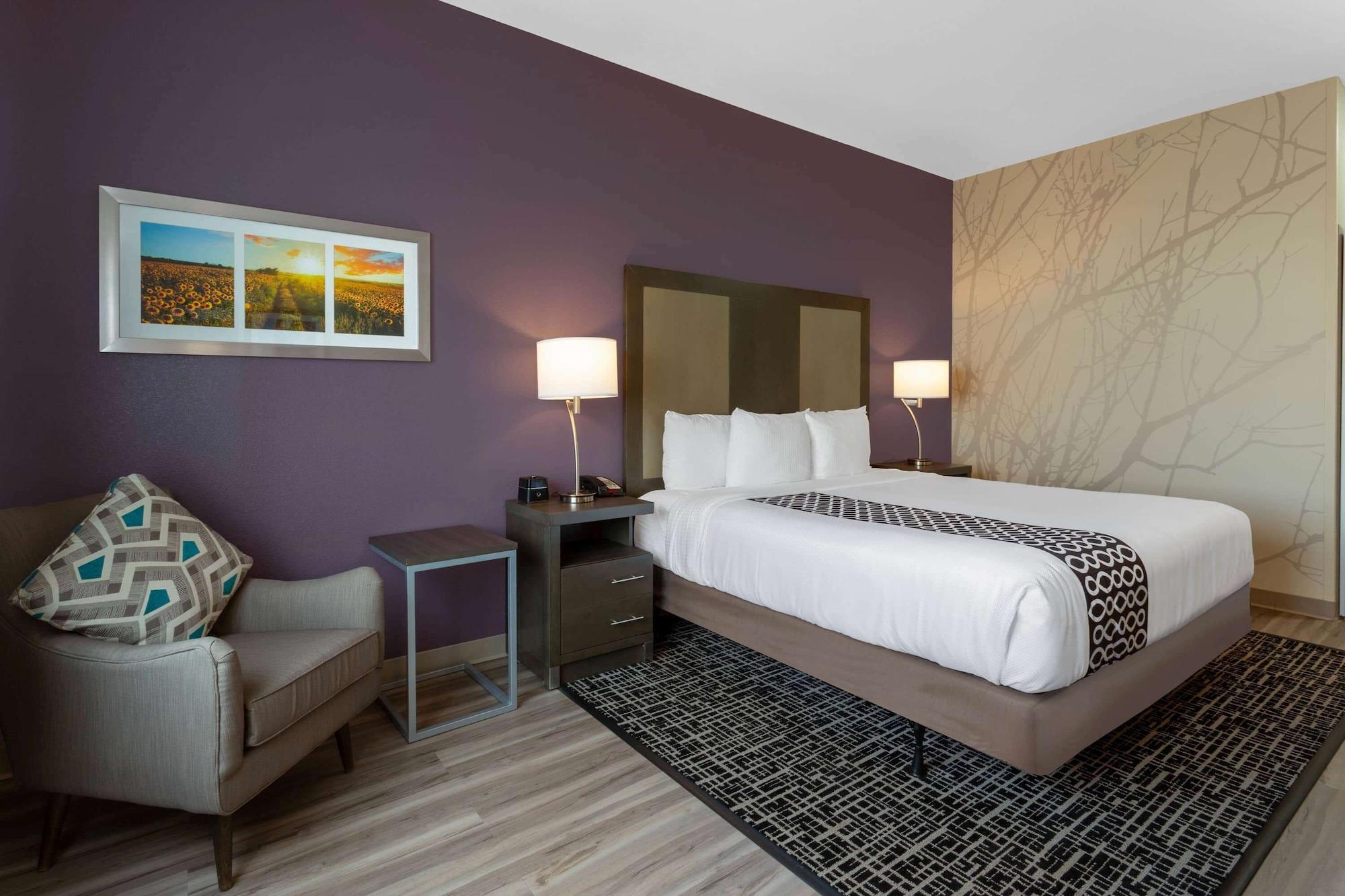 Habitación La Quinta Inn & Suites by Wyndham Wichita Airport