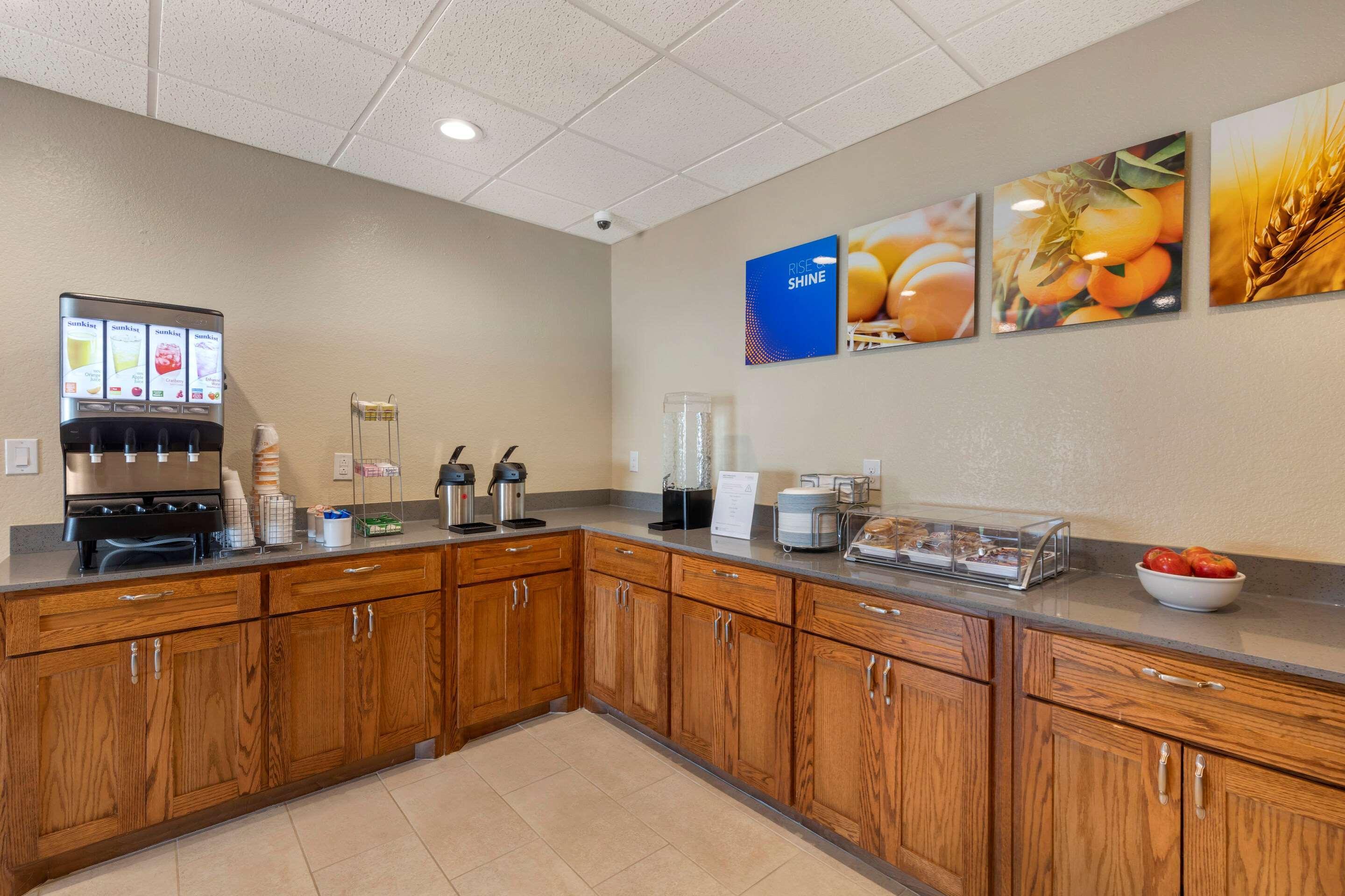 Restaurant Comfort Inn & Suites Euless DFW West