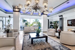 Alojamiento - Beach Resort-Beach attached to hotel-No resort fee-Tiki Bar-Large Pool-Sleeps 7