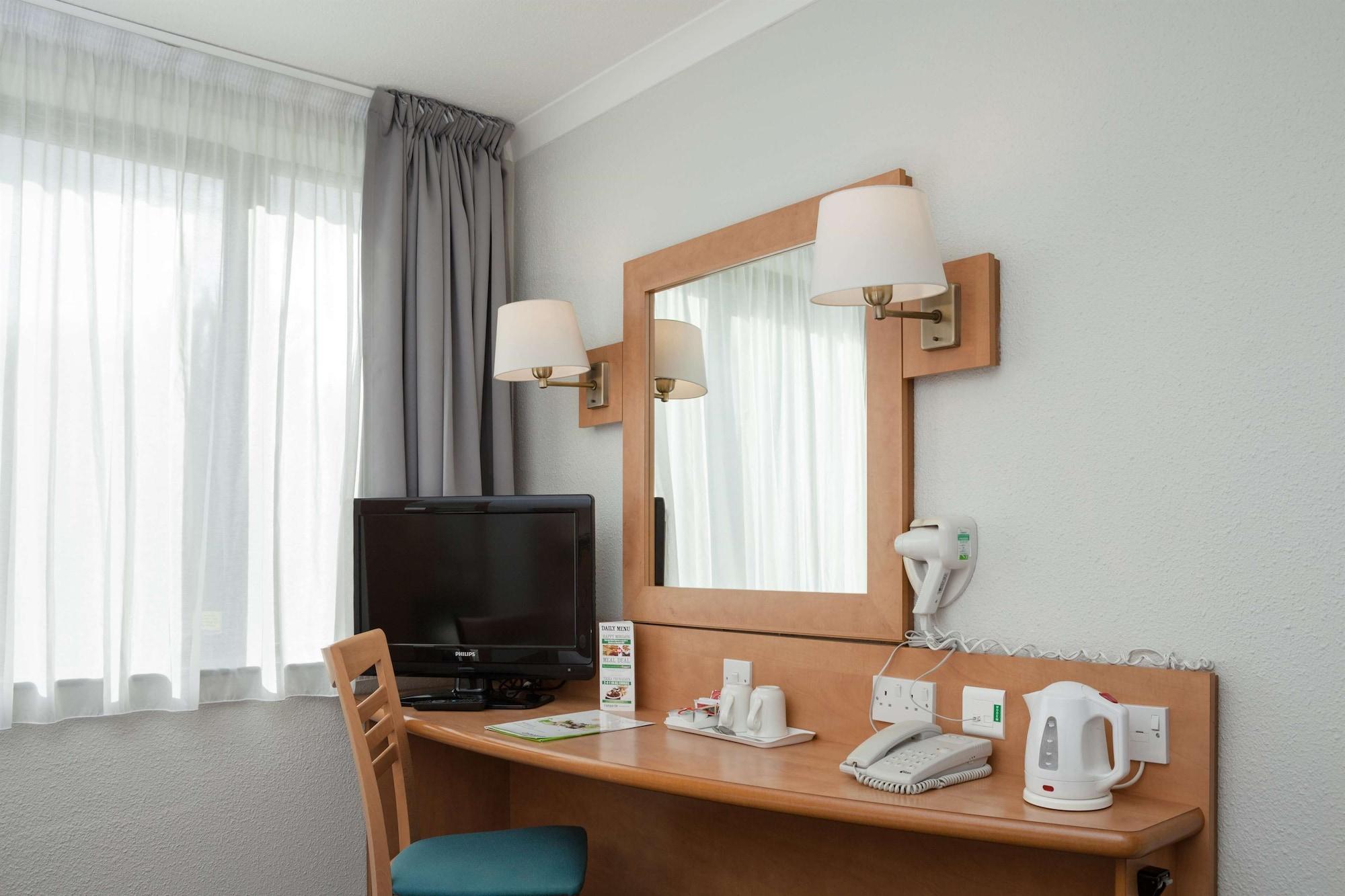 Comodidades del Alojamiento Hotel Campanile Dartford