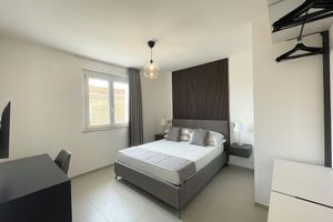Alquiler Vacacional - Stay in our wonderful sea view apartment, featuring a hot tub on the balcony.
