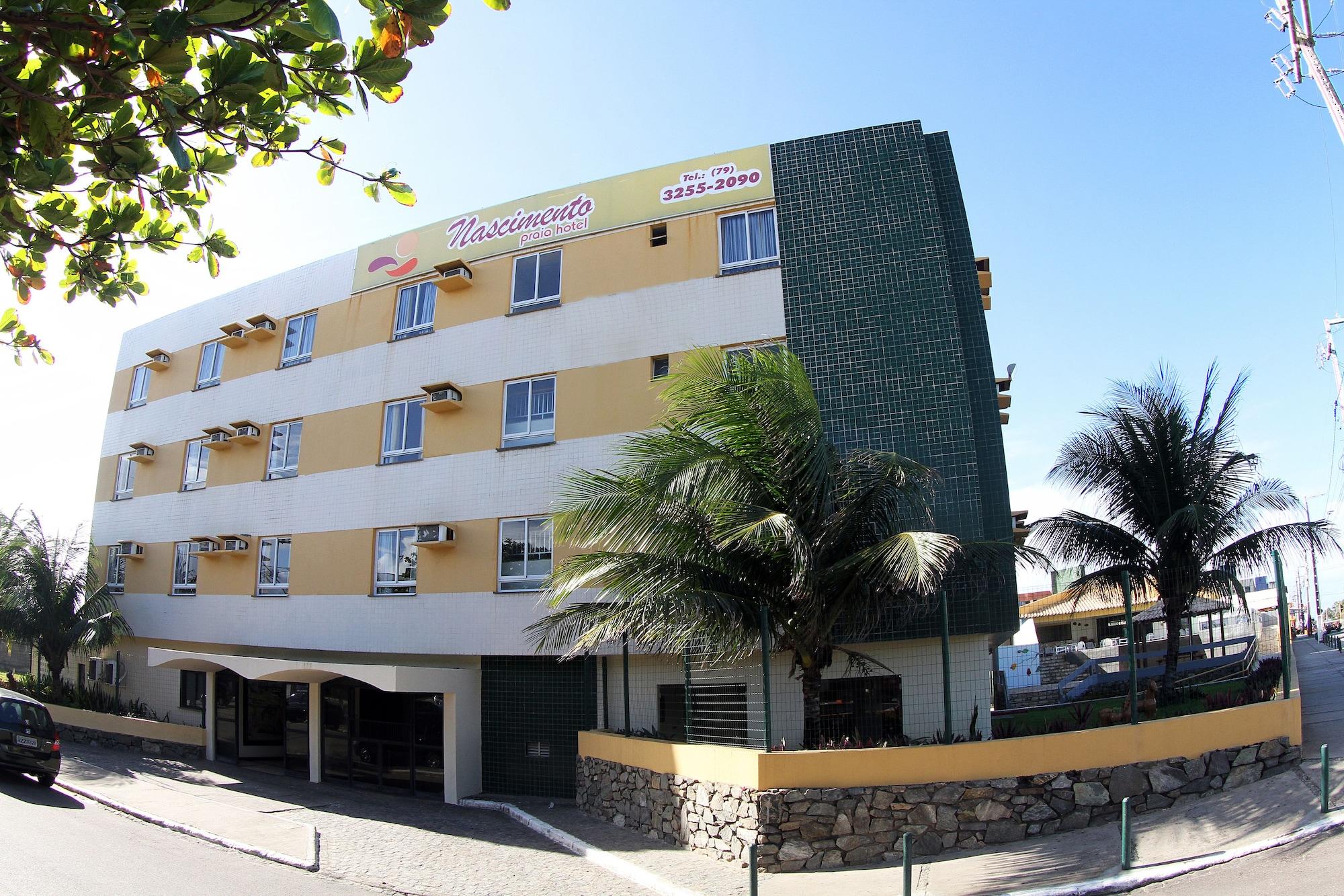 Vista da fachada Nascimento Praia Hotel