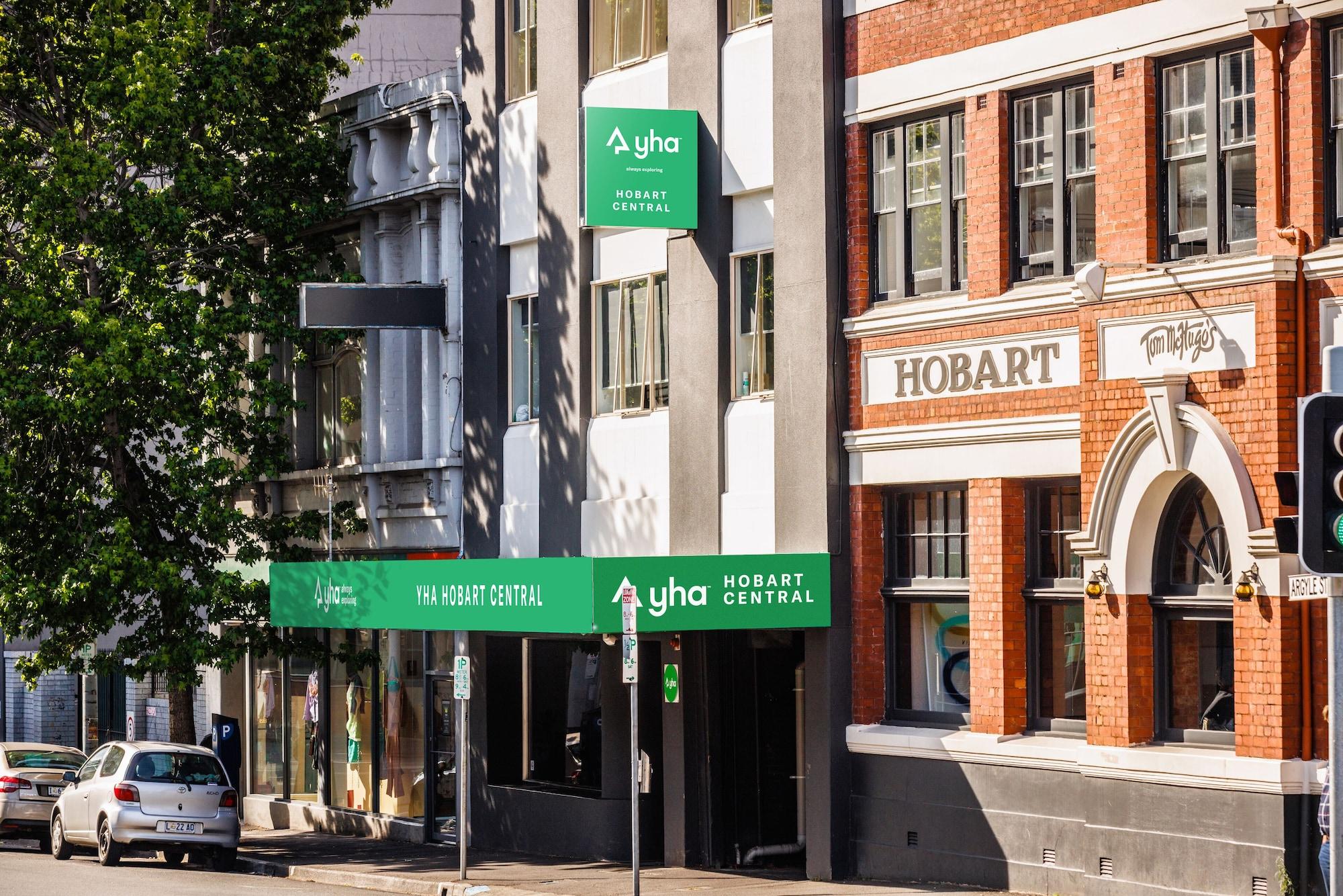 Varios YHA Hobart Central
