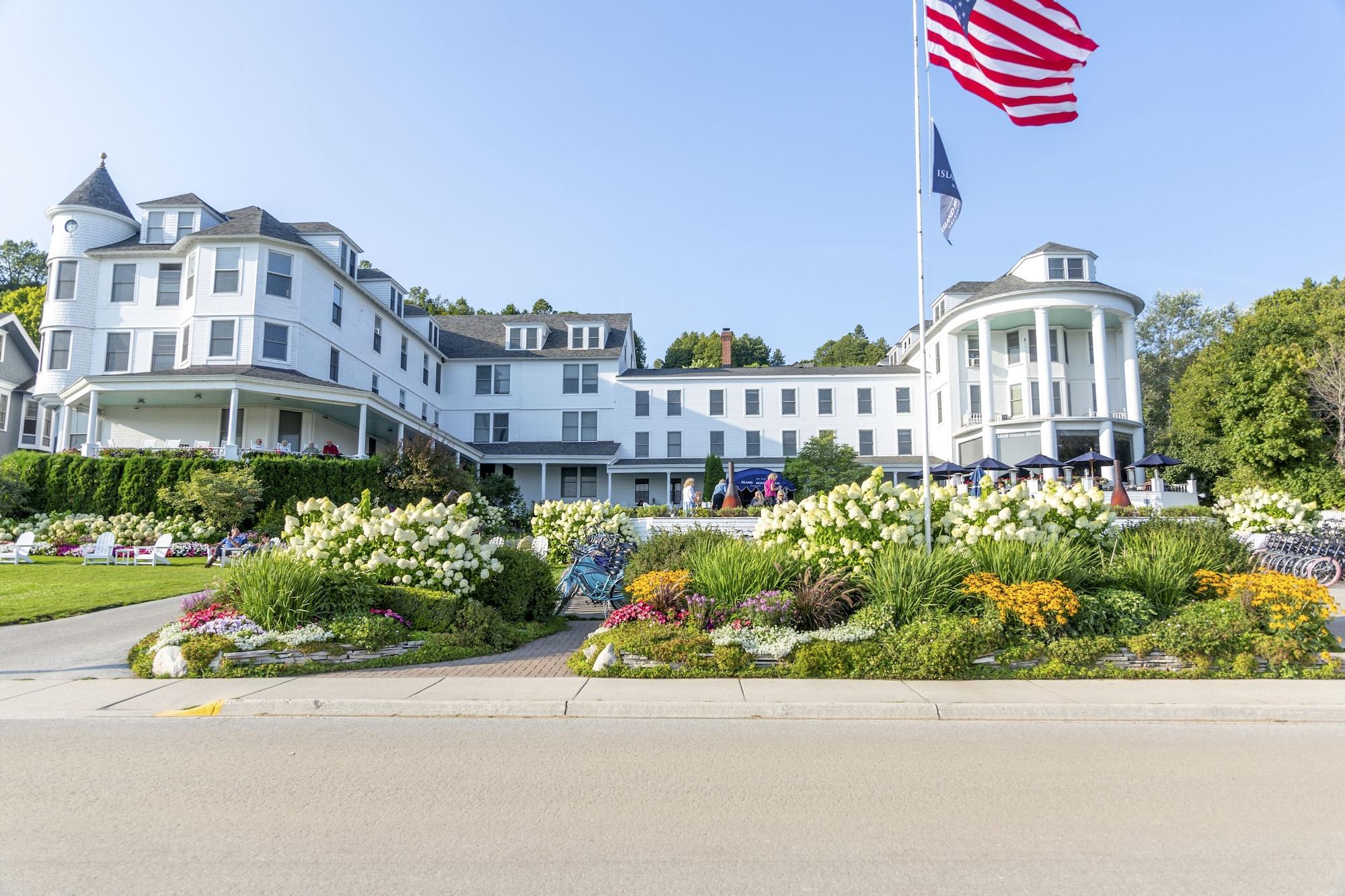 Vista Exterior Island House Hotel