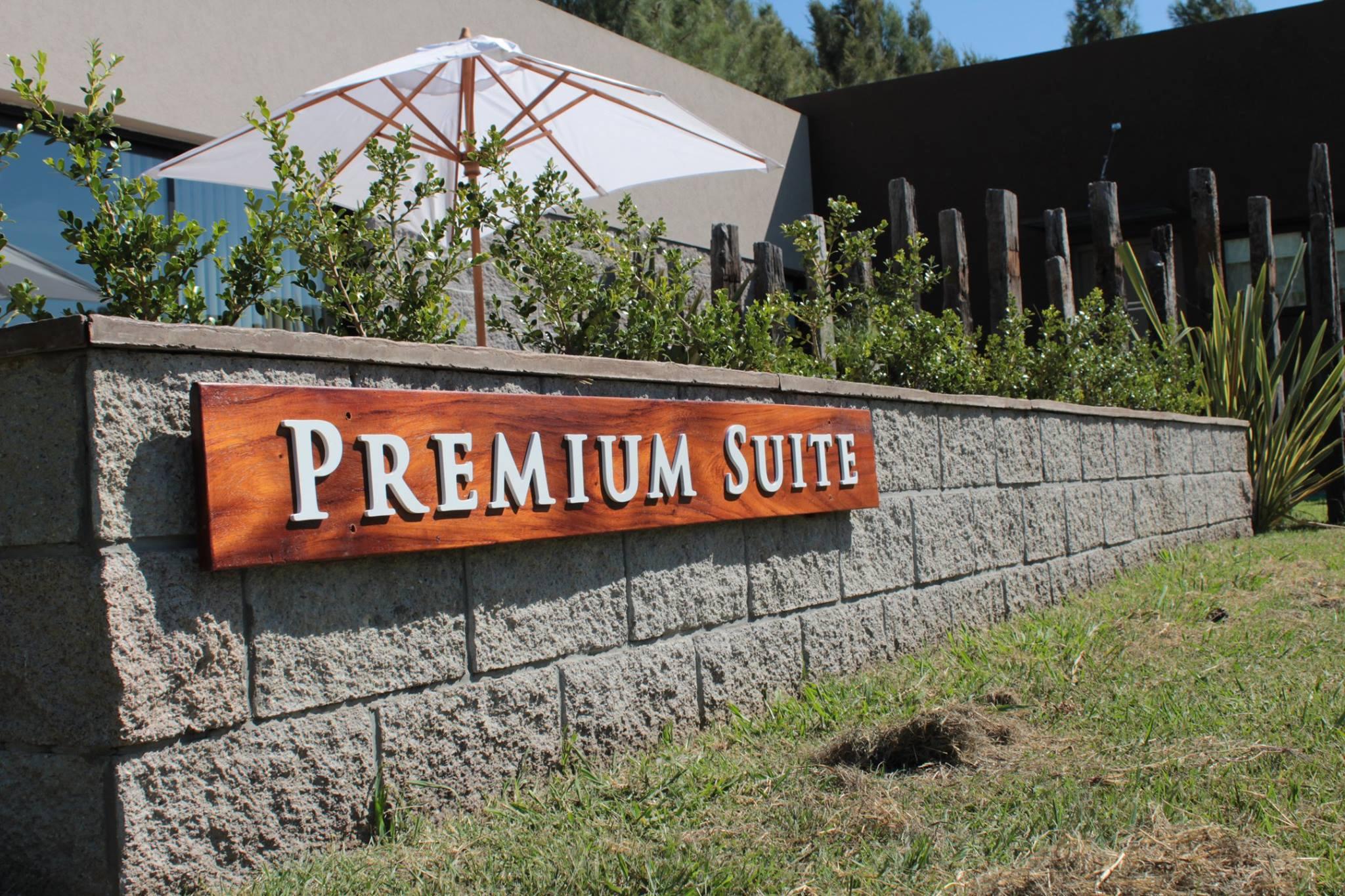 Varios La Isabel Suites