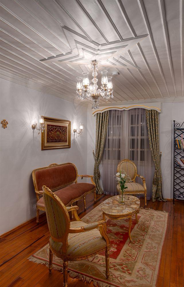 Vista Lobby Tuvana