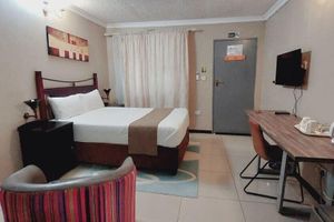 Alojamiento - Paje Bush Hotel