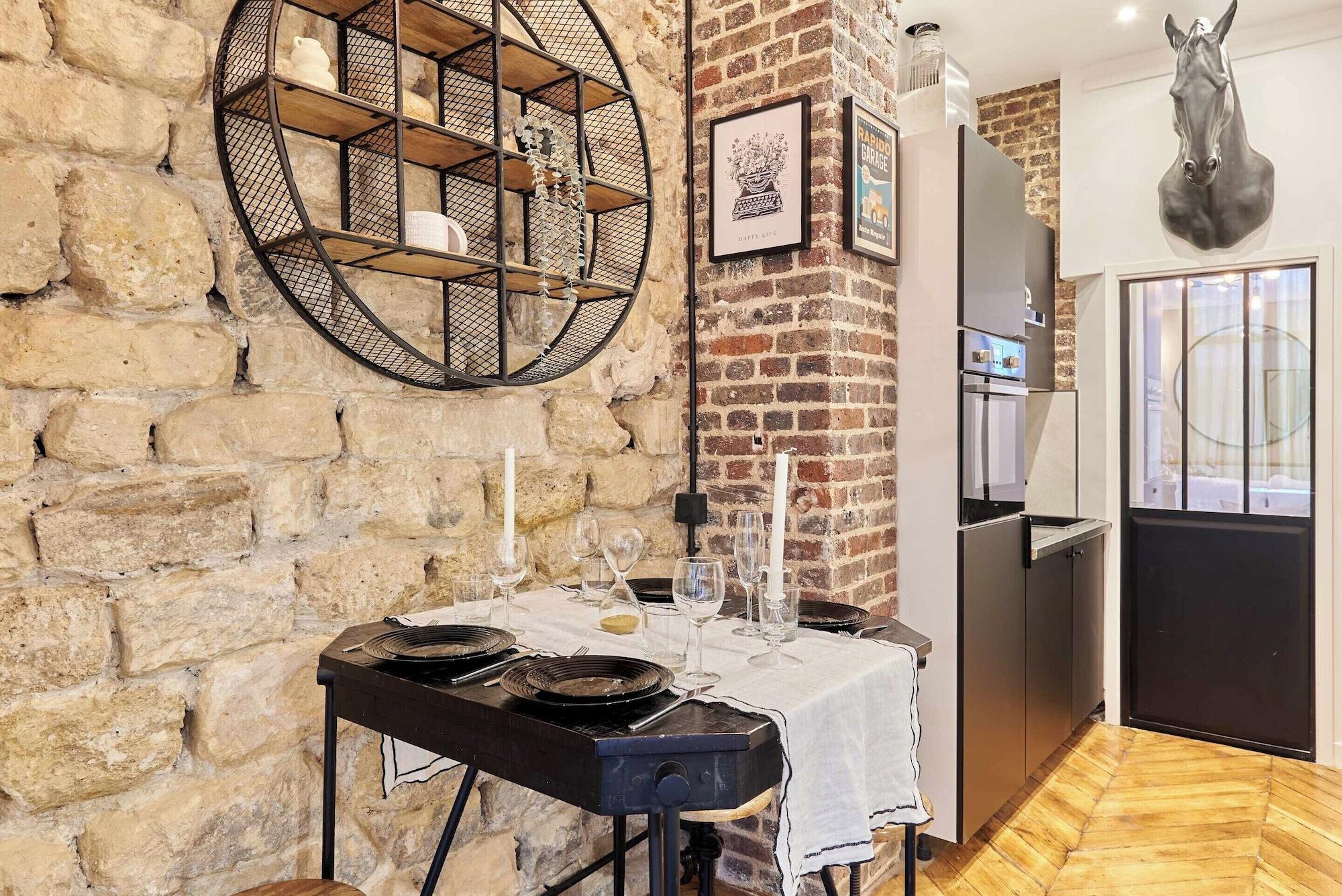Restaurant Charming Apartment - Paris Pere Lachaise