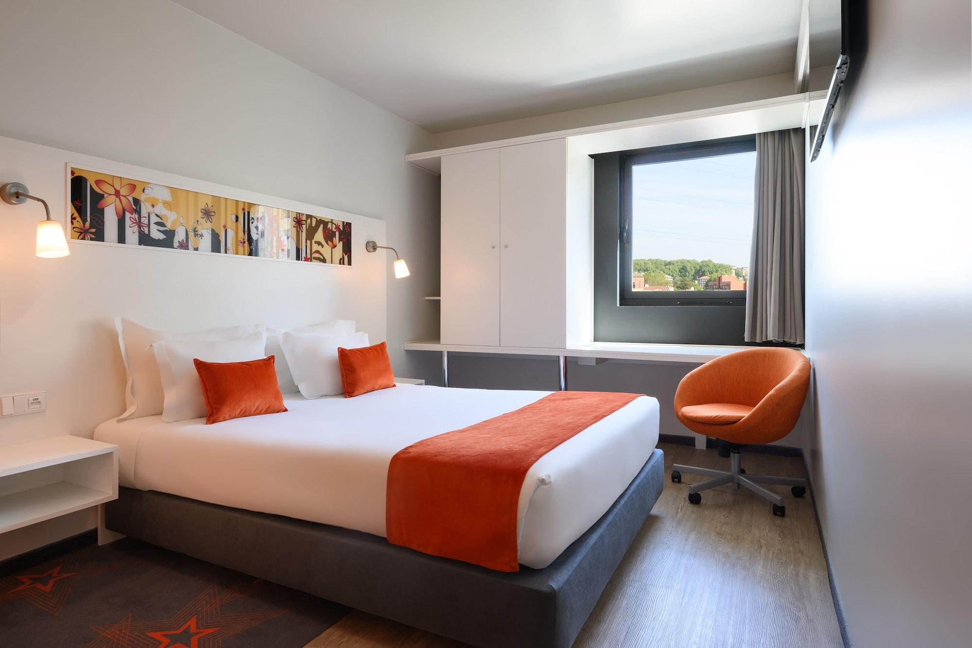 Varios Star Inn Porto