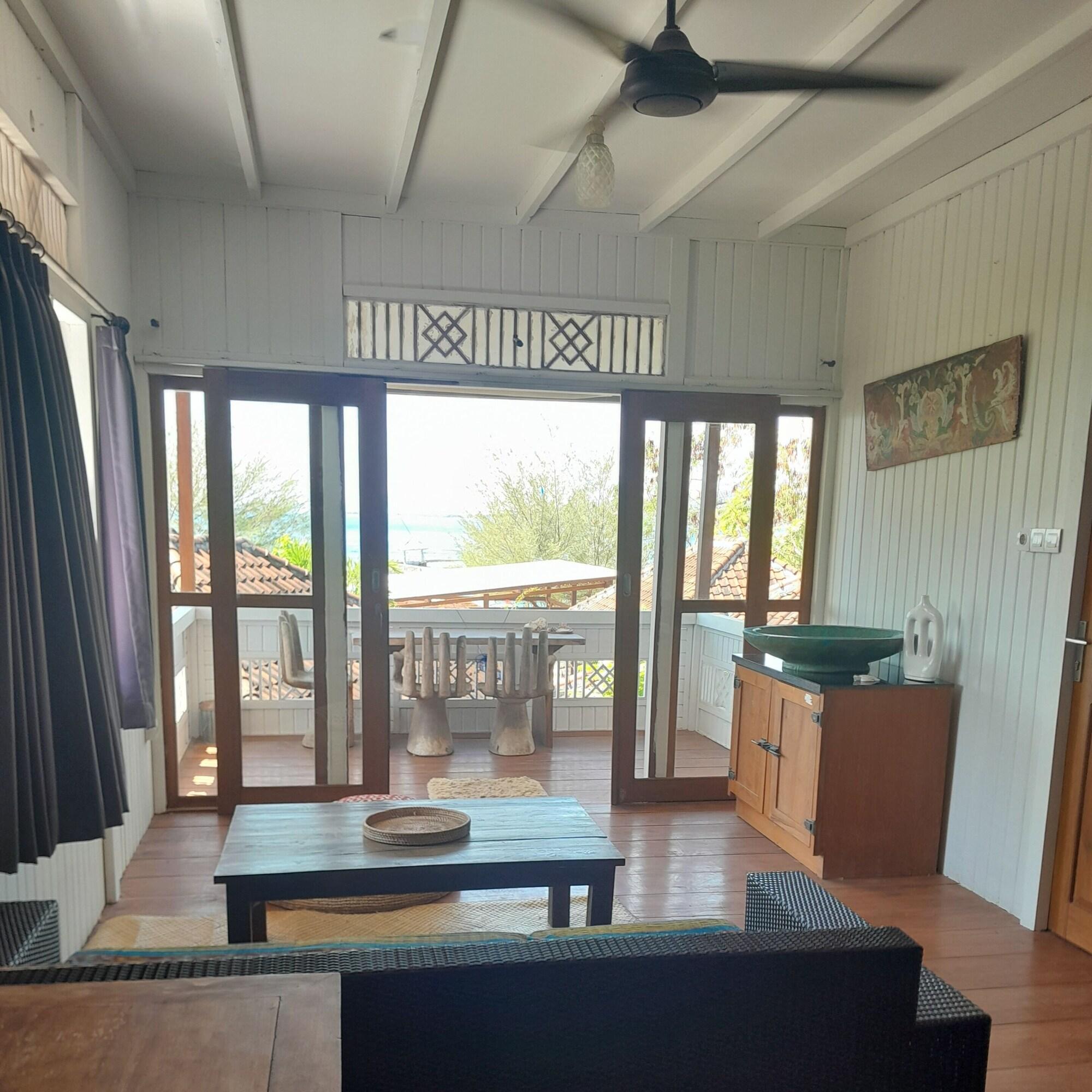 Comodidades del Alojamiento The High Dive Gili Gede