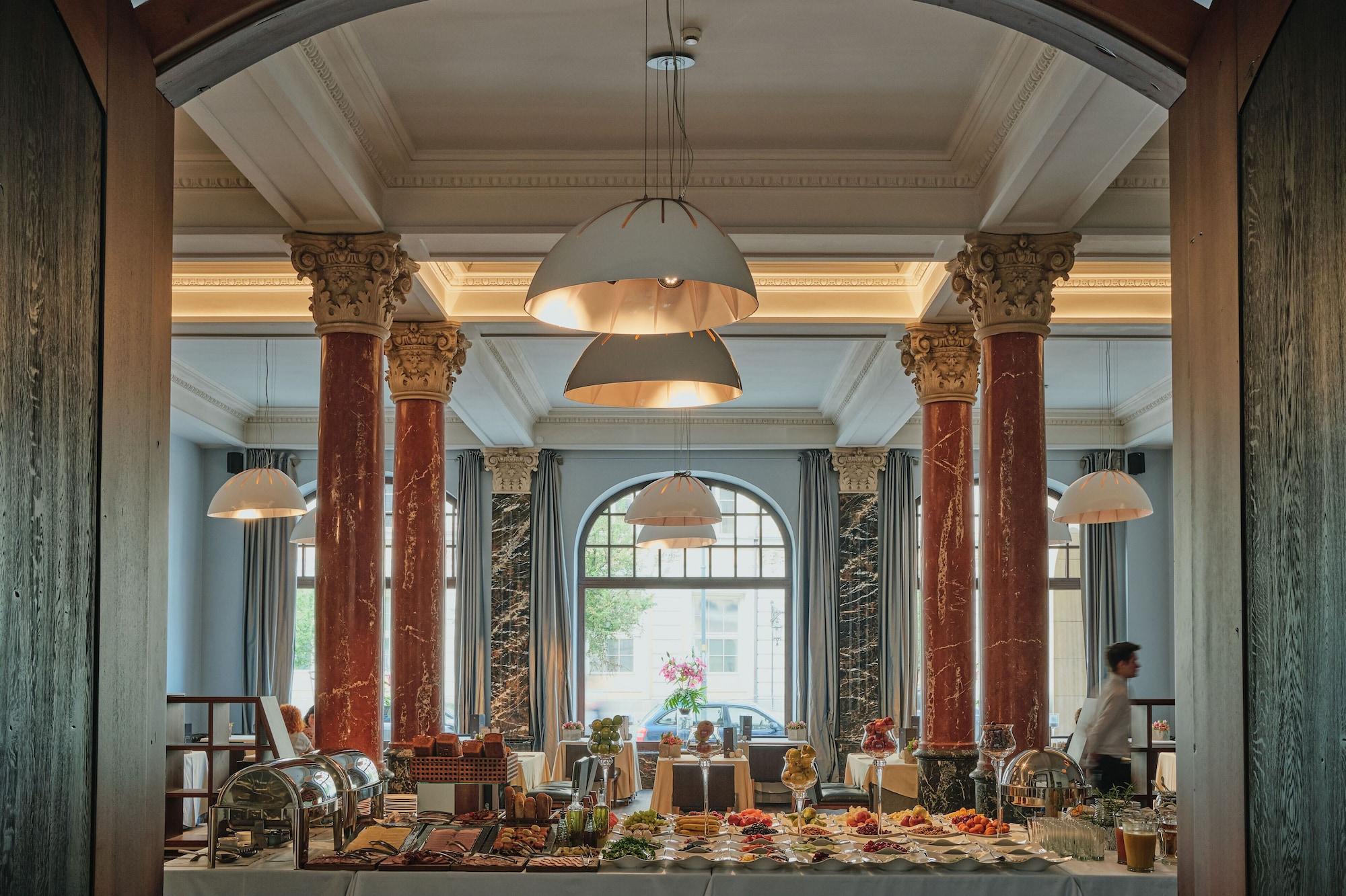 Restaurant The Monopol Hotel