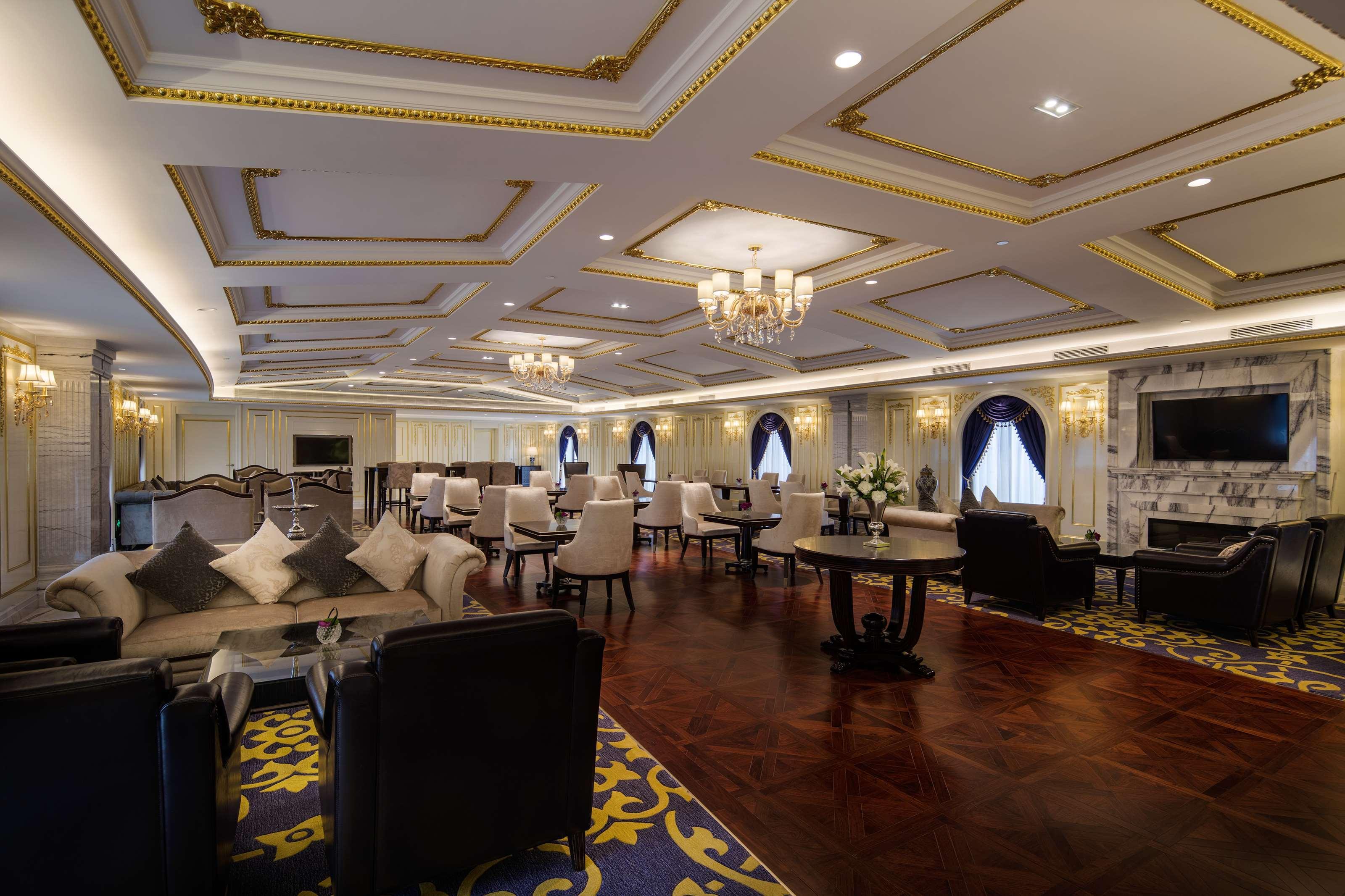 Bar/Salón Radisson Blu Forest Manor Shanghai Hongqiao