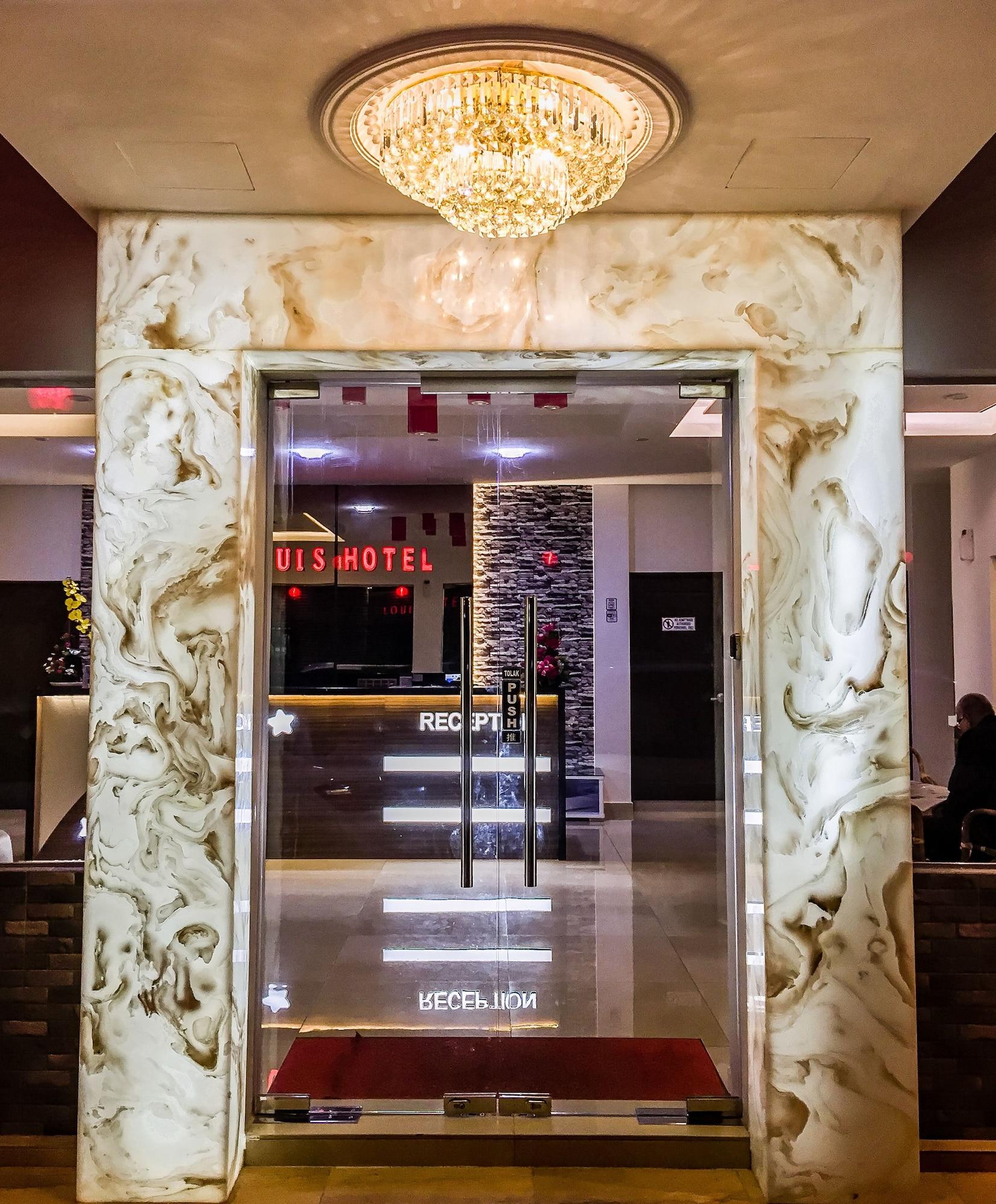 Vista Lobby Louis Hotel