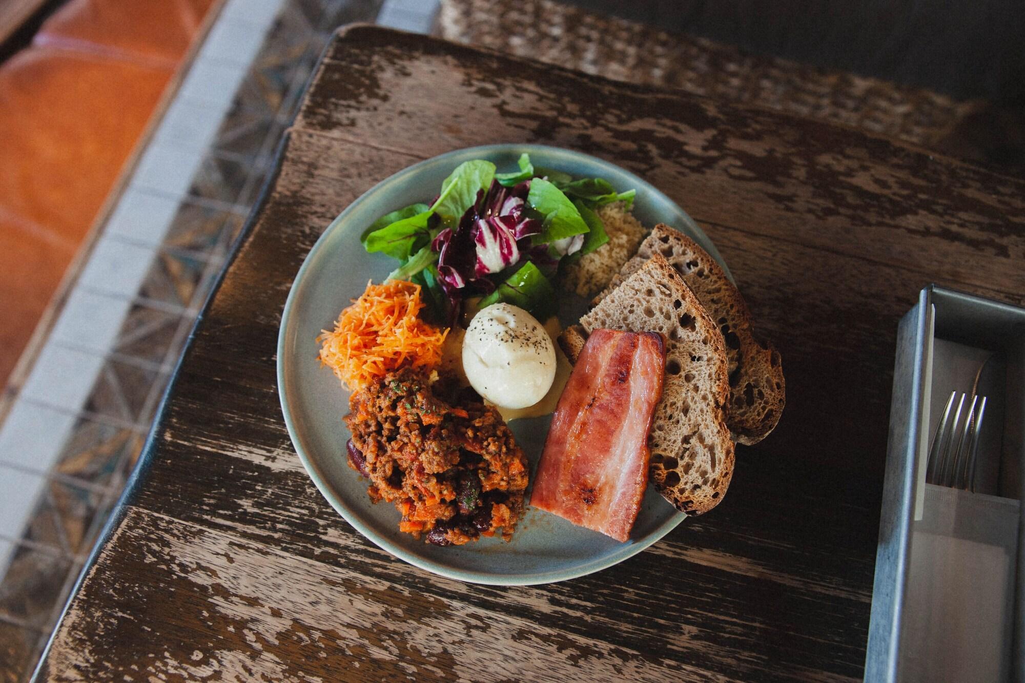 Restaurant Nui. Hostel & Bar Lounge