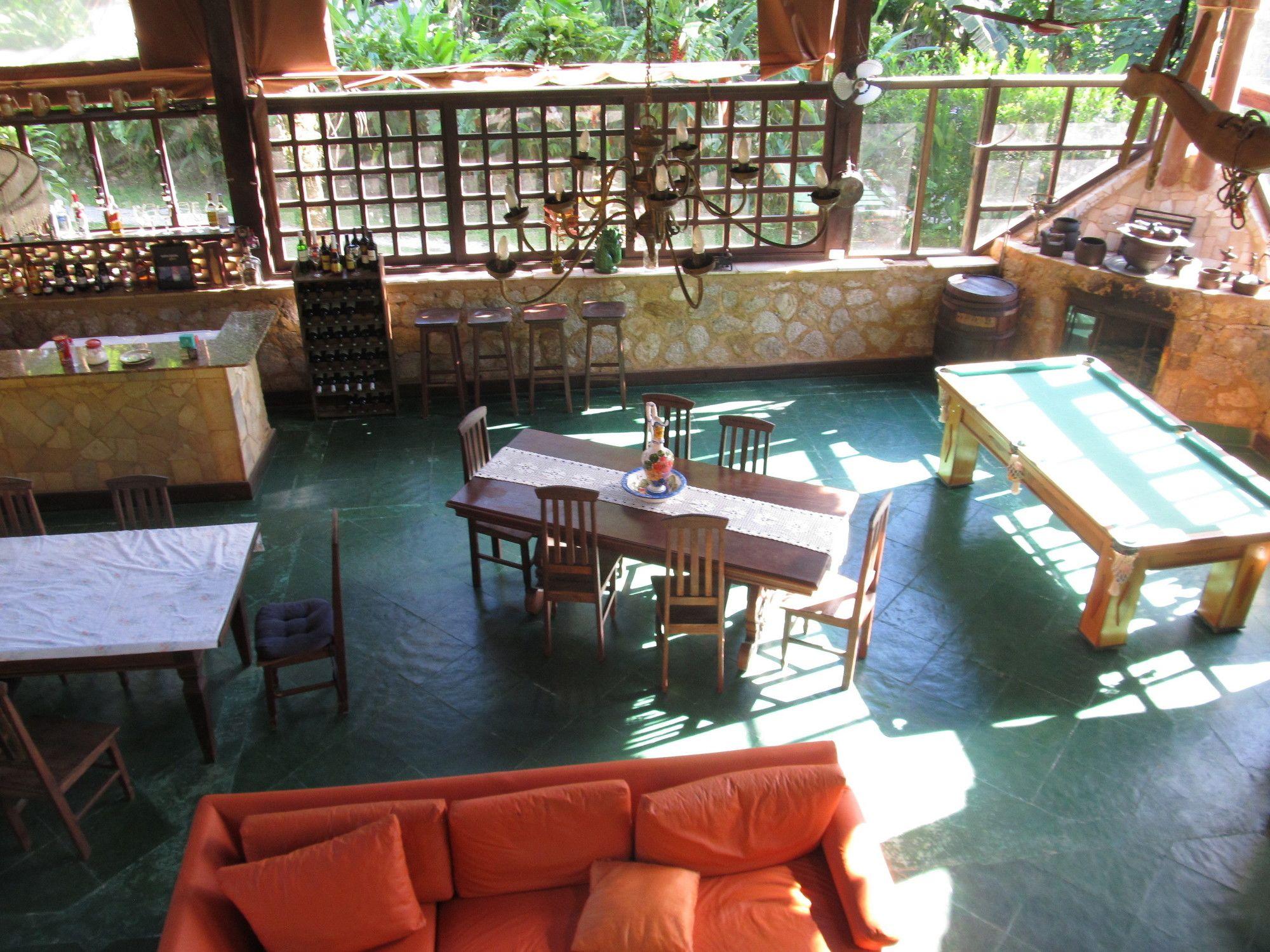 Bar/Salón Chill Inn Eco Suites Paraty
