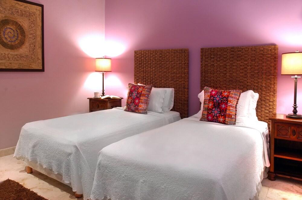 Hotel Maya Villa Condo Hotel