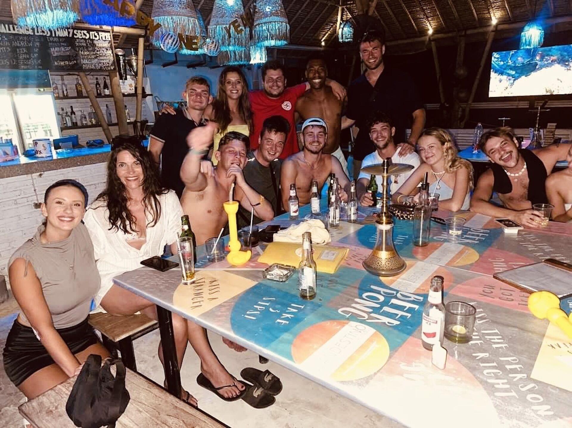 Equipamiento de Habitación Clandestino - Hostel